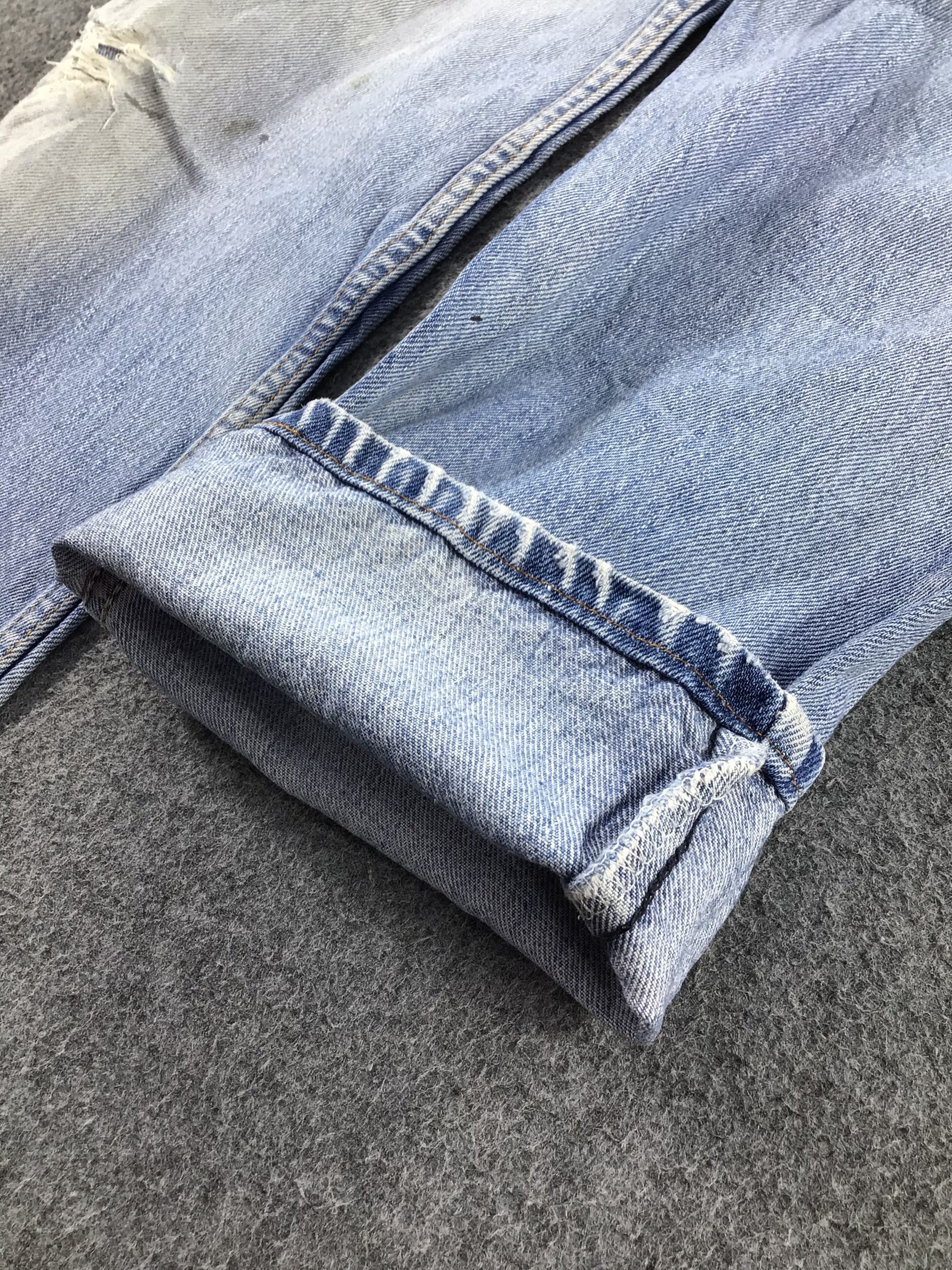 Levi's Vintage Levis 550 Jeans Faded Blue Denim KJ191 Size US 33 - 7 Thumbnail