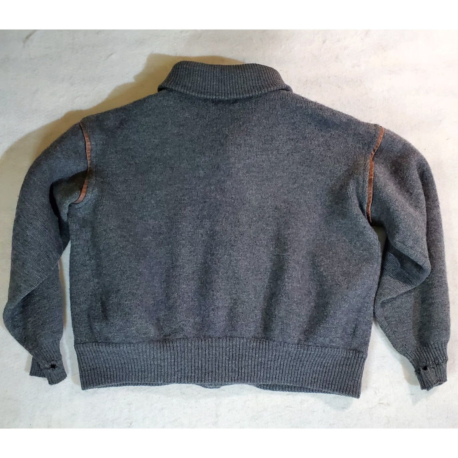 Vintage VINTAGE Jacobson's Cardigan Sweater 100% Wool Women's Small Gray Leather Buttons V-Neck Long Sleeve Knit 80s 90s Womens Size S / US 4 / IT 40 - 8 Thumbnail