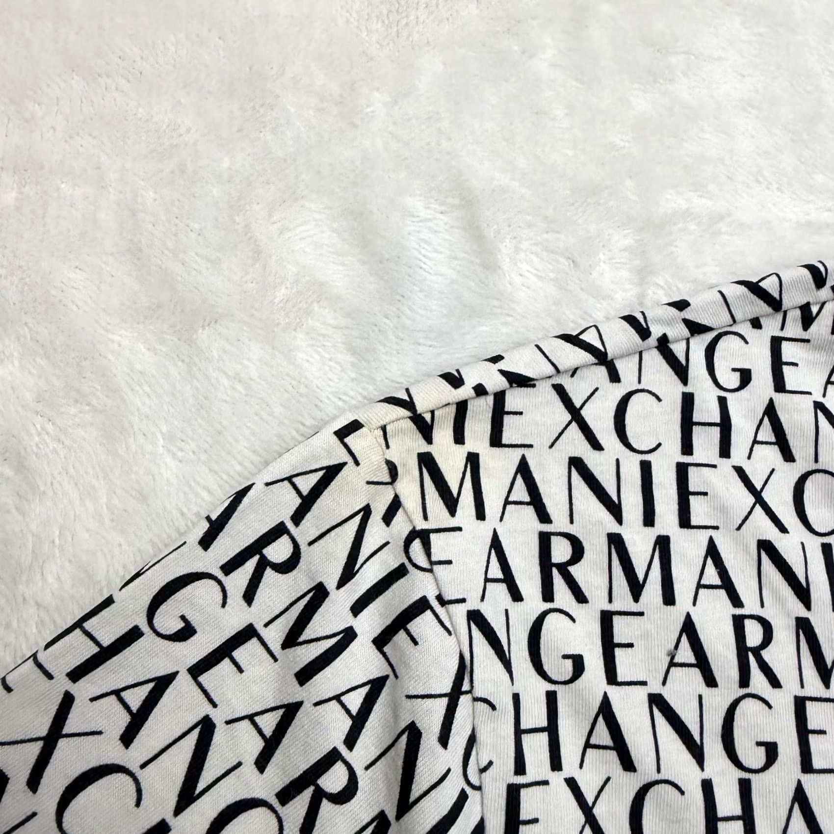 Armani Exchange Armani Exchange Shirt Mens XL White All Over Logo AOP Graphic Print Short Sleeve Crew Neck T-Shirt Mens White Logo Print XL Size US XL / EU 56 / 4 - 6 Thumbnail