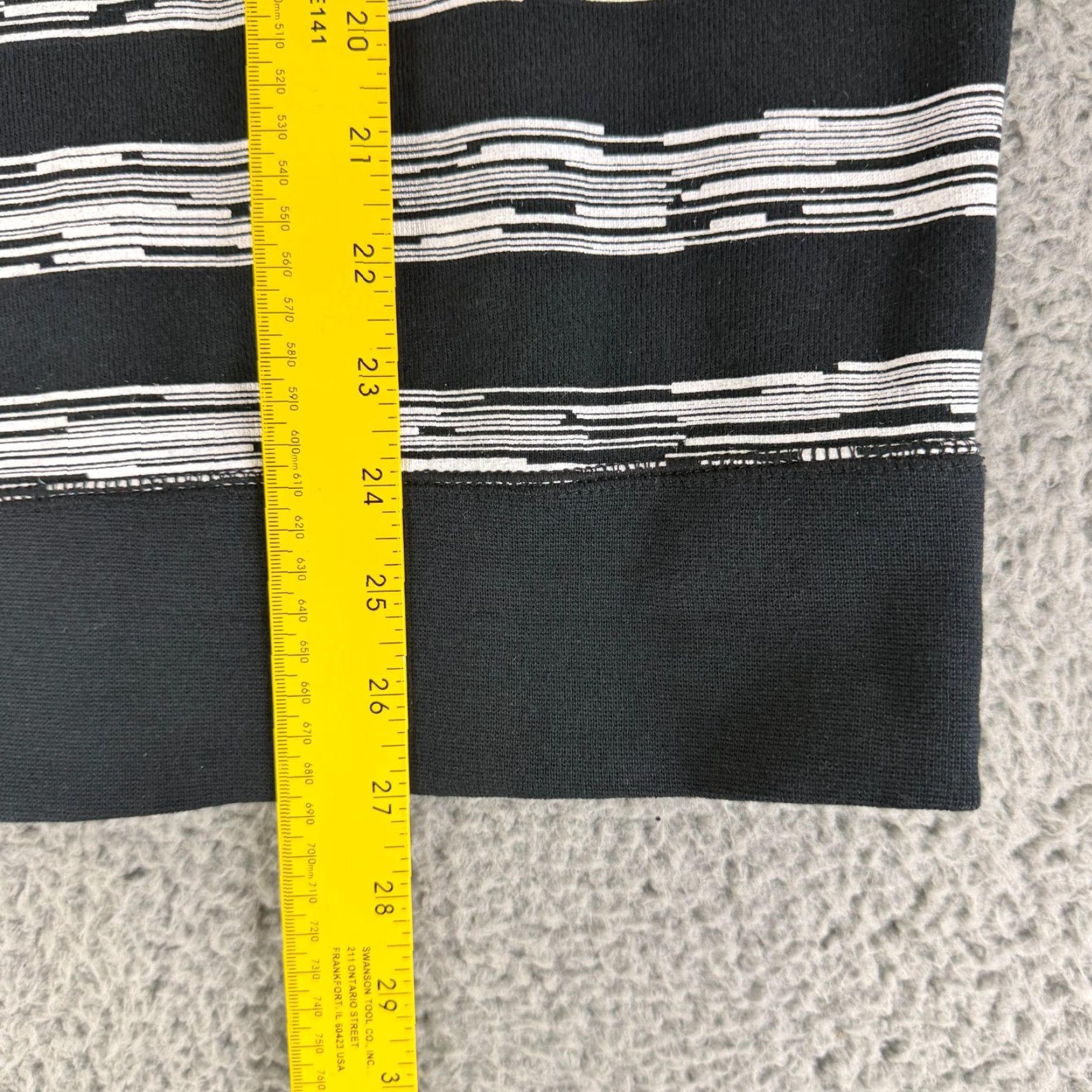 Nike Nike Sweater Mens Large Black White Stripe Crew Neck Long Sleeve 100% Cotton Size US L / EU 52-54 / 3 - 7 Thumbnail