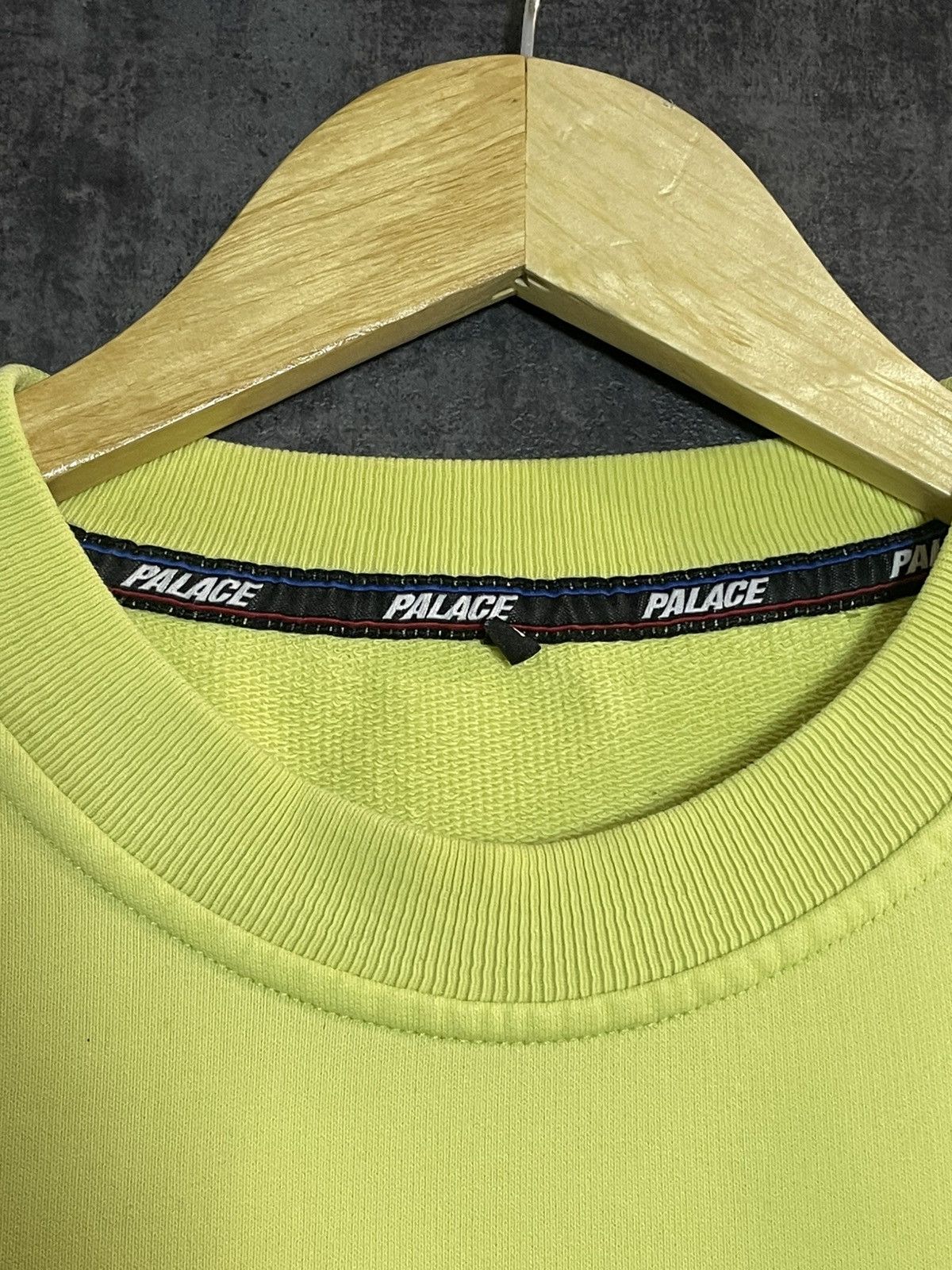 Palace Palace Small Logo Yellow Crewneck Sweatshirt Supreme JNCO Size US L / EU 52-54 / 3 - 8 Thumbnail