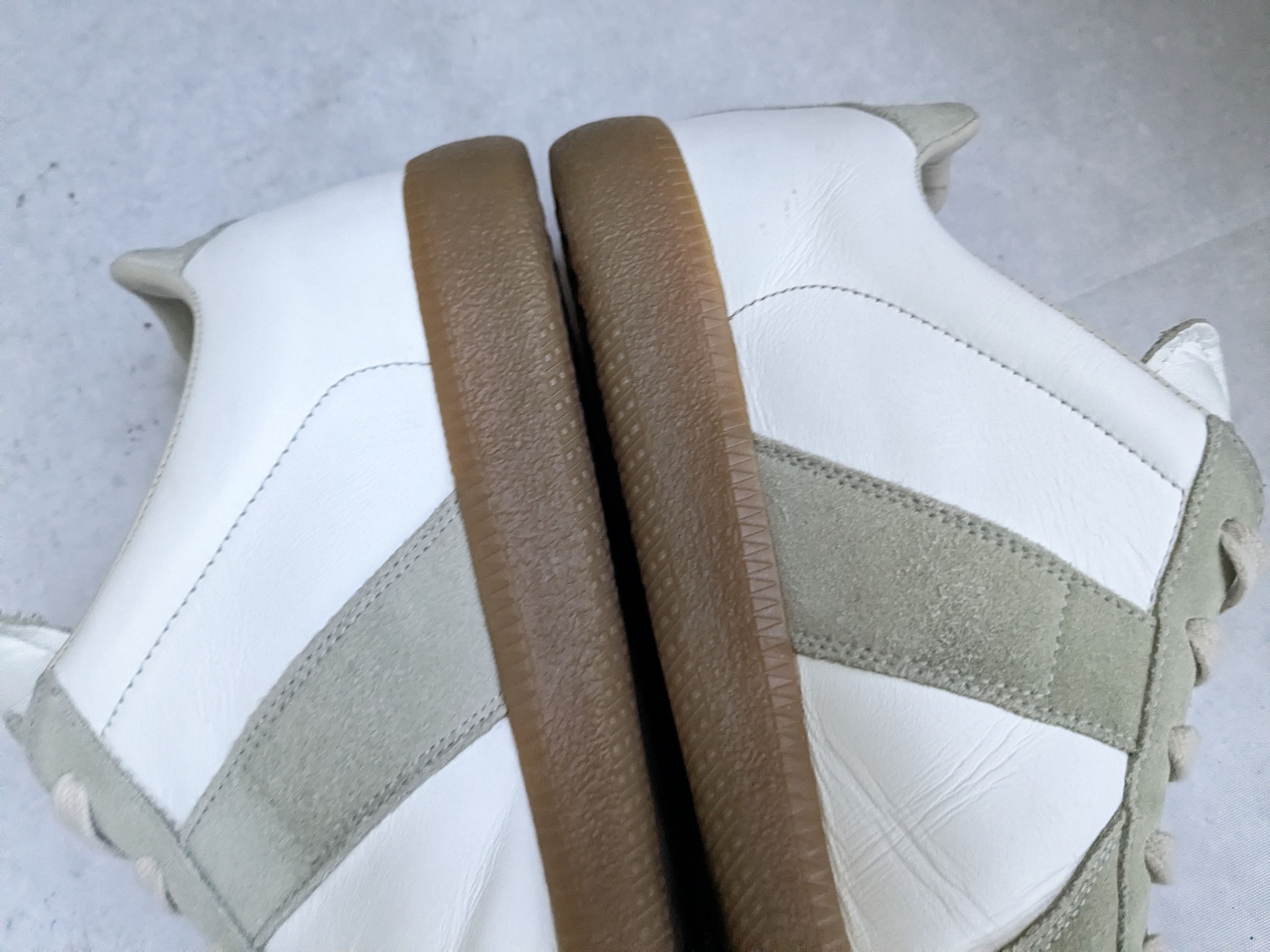 Maison Margiela Maison Margiela Replica GAT White Gray 9 42 Gum Low Tops Size US 9 / EU 42 - 12 Thumbnail