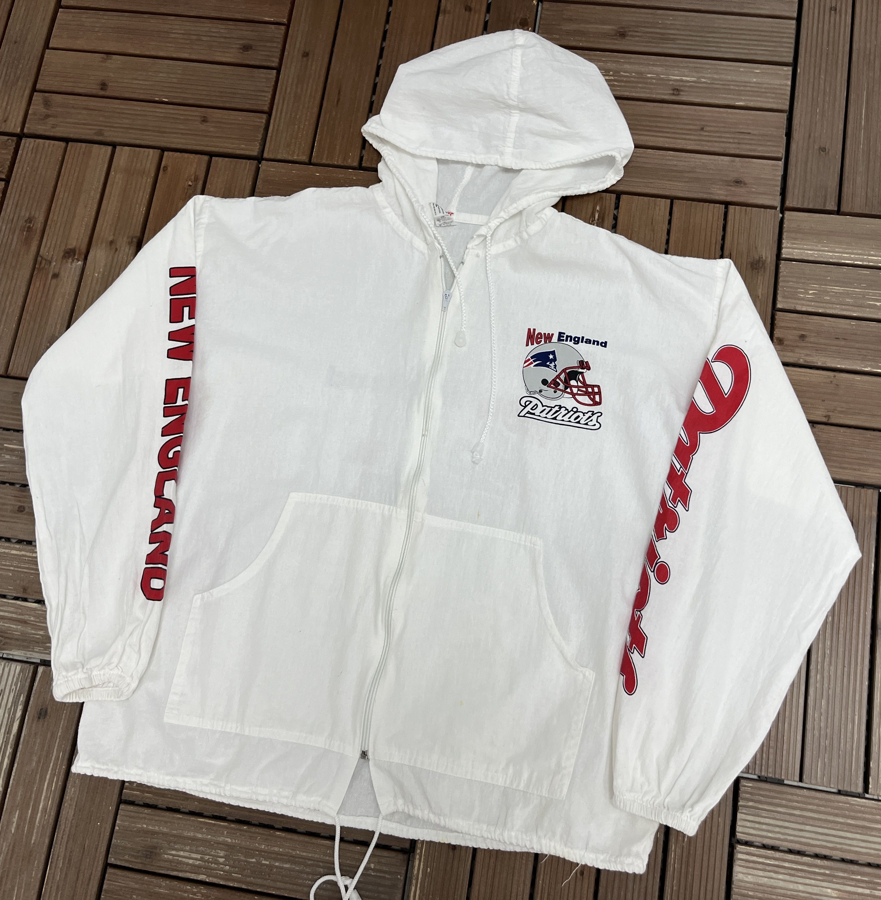 Vintage New England Patriots Vintage White Windbreaker Jacket Size US XL / EU 56 / 4 - 3 Thumbnail
