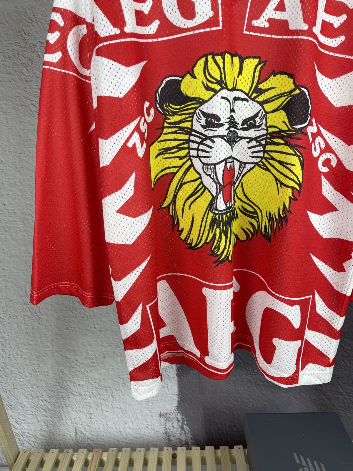 NHL Vintage 1994/96 ZSC Lions Zurich Ice Hockey JERSEY Reebok Size US M / EU 48-50 / 2 - 5 Thumbnail