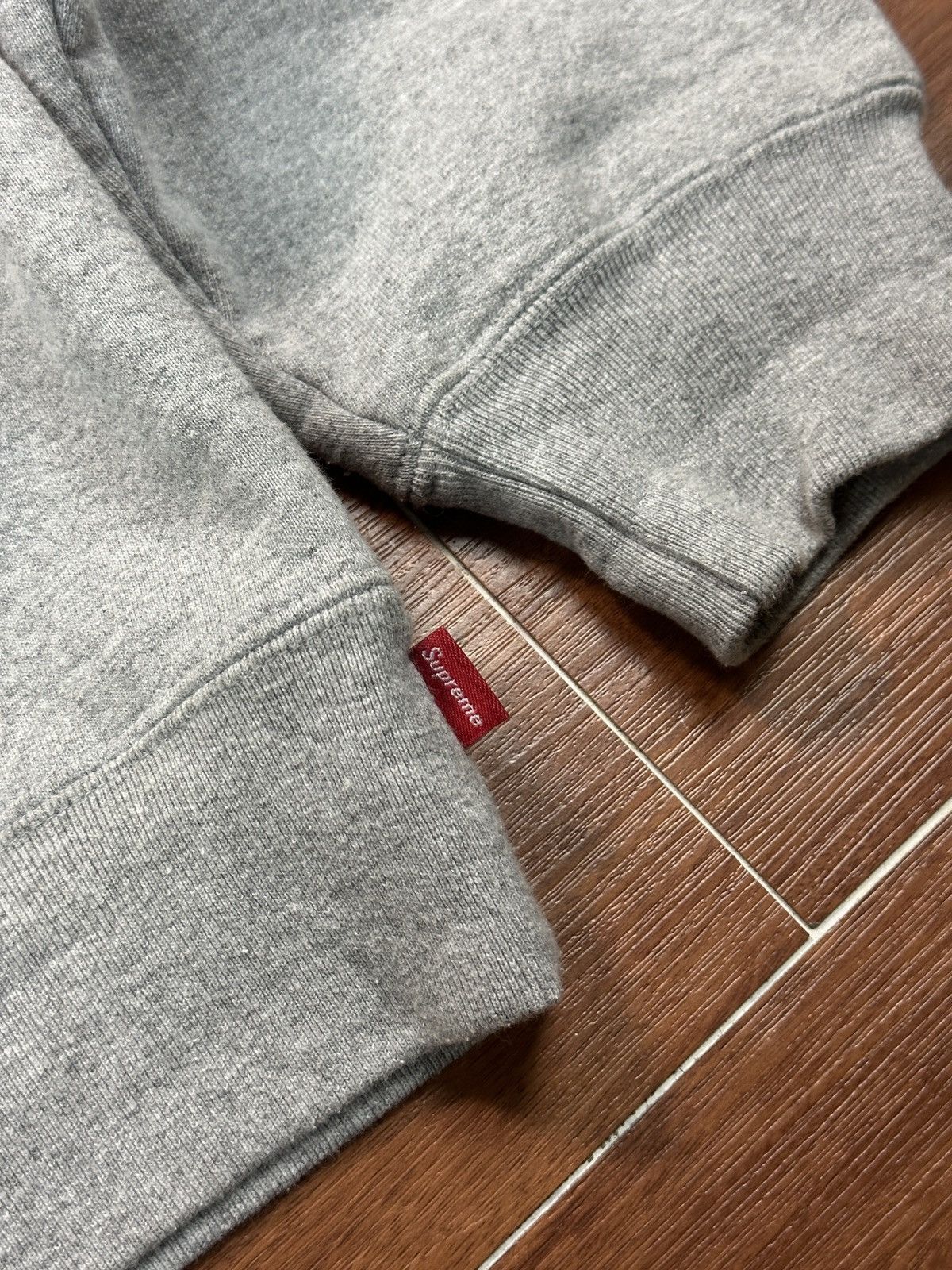 Supreme SUPREME OVAL CREST CREWNECK Size US M / EU 48-50 / 2 - 3 Thumbnail