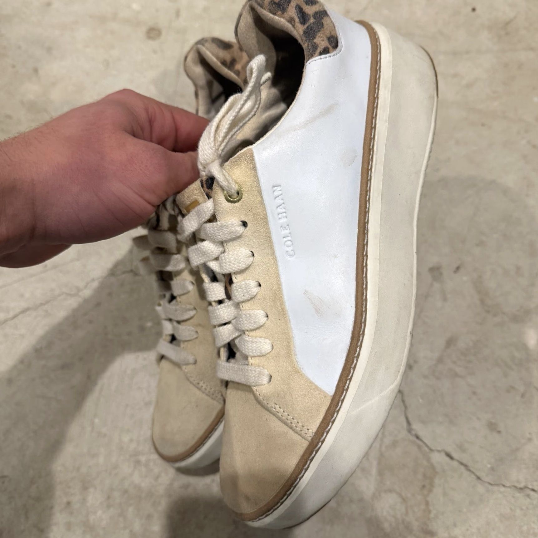 Cole Haan Cole Haan Womens Grand 360 TopSpin White Leopard Sneakers W26550 Size 7 B US Sneakers Size US 7 / IT 37 - 6 Thumbnail