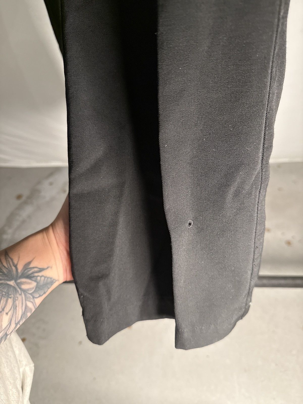 JW Anderson JW Anderson Ring Detail Trousers Size US 28 / EU 44 - 4 Thumbnail