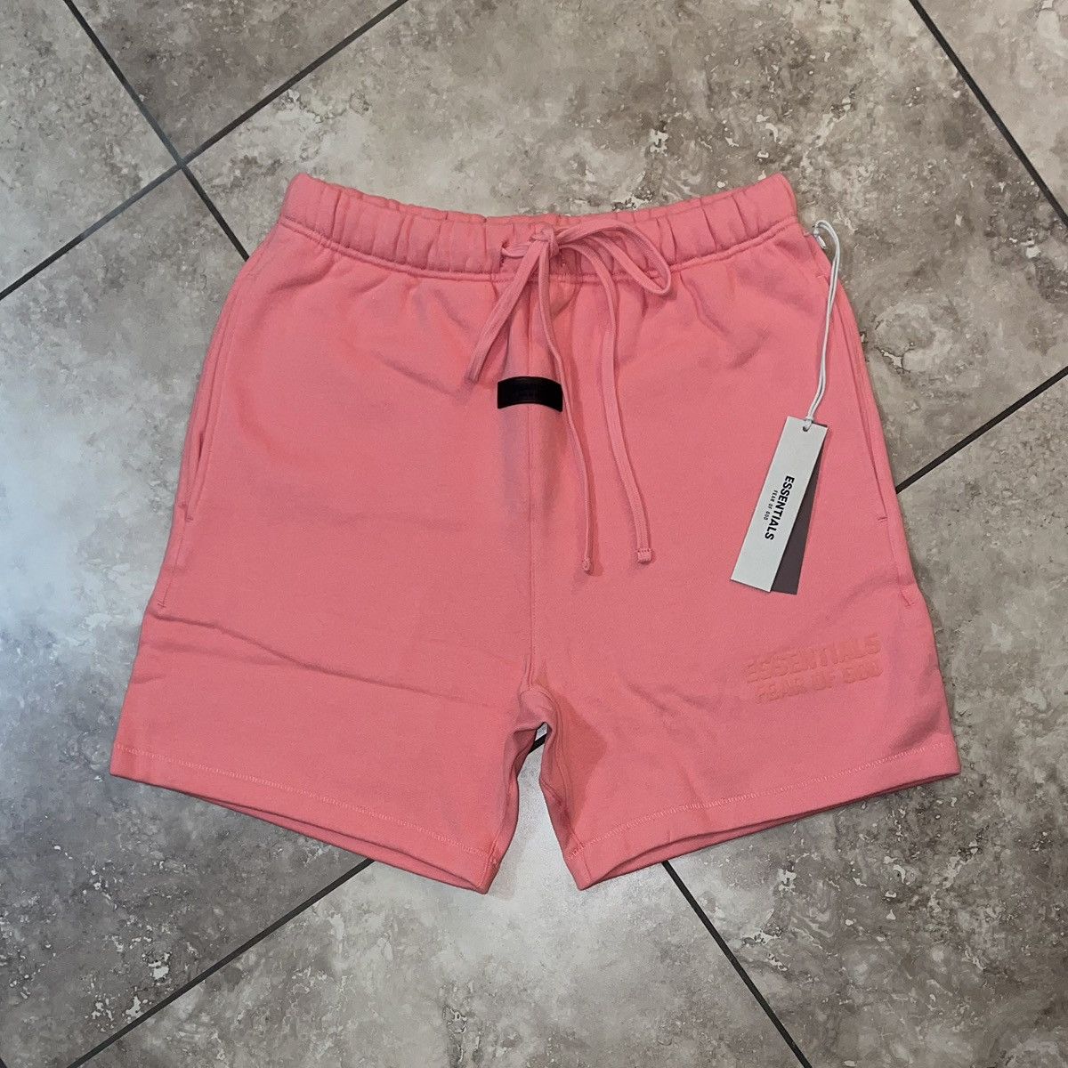 Essentials Fear of God Essentials Sweatshorts Coral Size Small Size US 28 / EU 44 - 1 Thumbnail