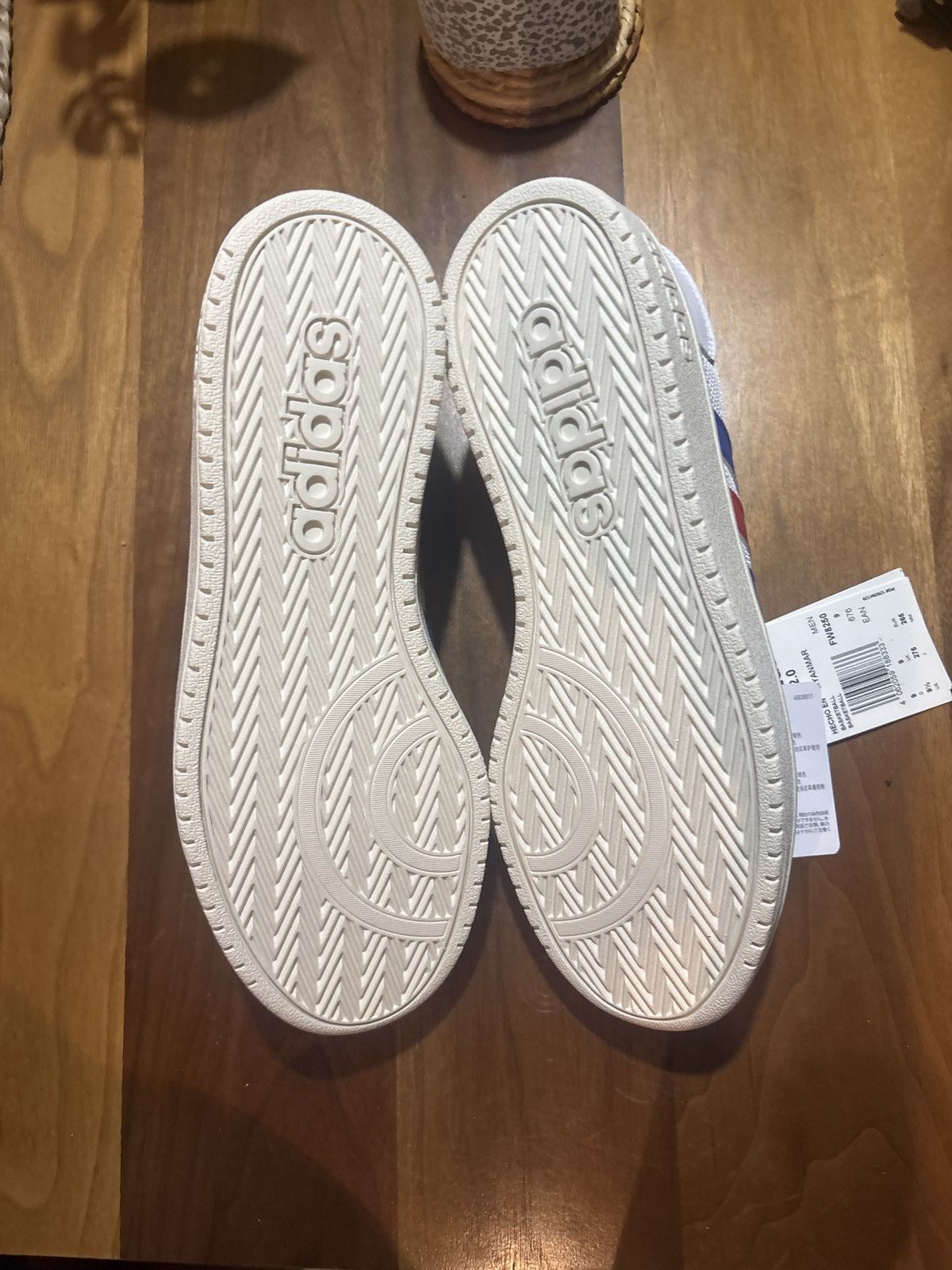 Adidas adidas Hoops 2.0 Size US 9.5 / EU 42-43 - 5 Thumbnail