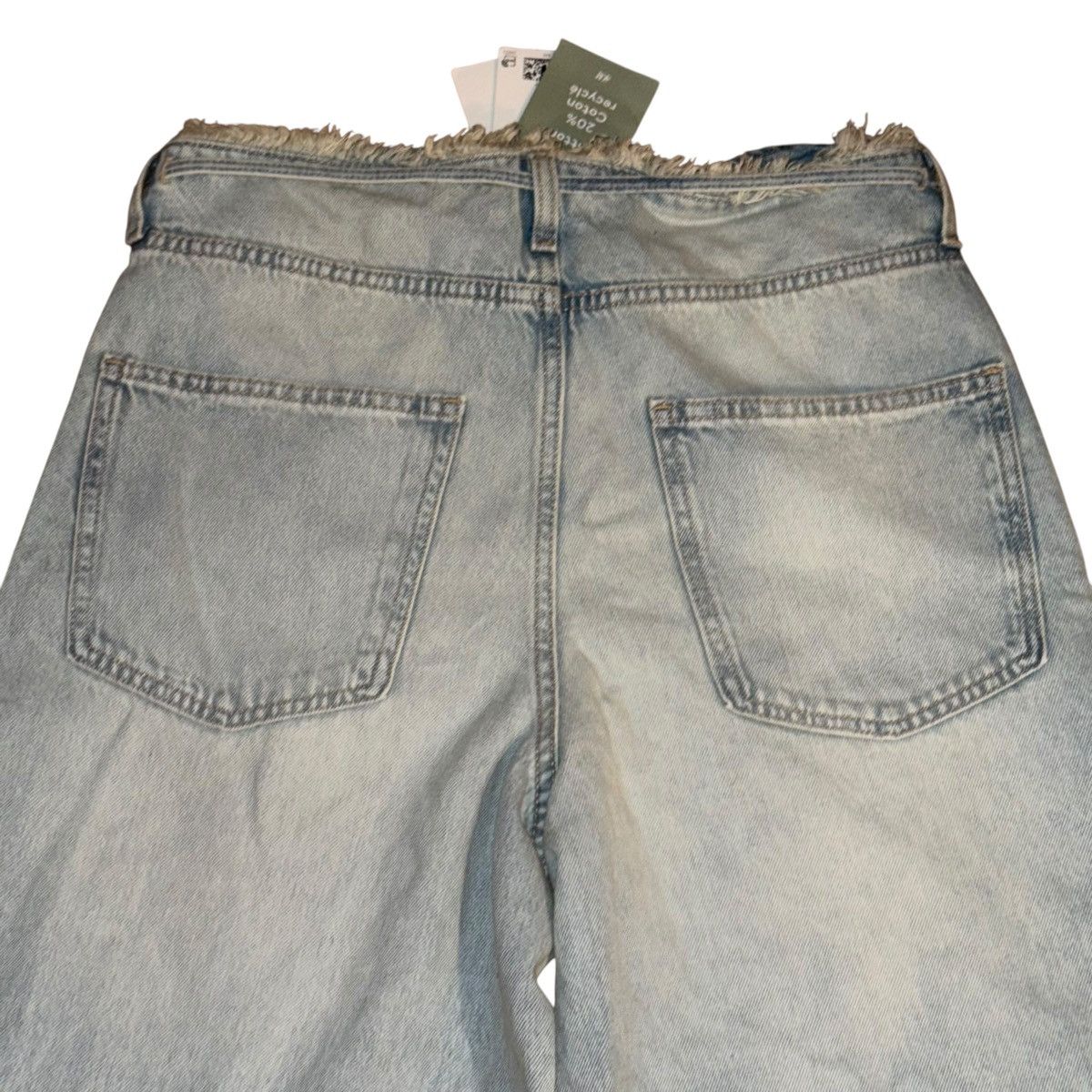 Divided Divided frayed waist and seam baggy jeans Size 30" / US 8 / IT 44 - 9 Thumbnail