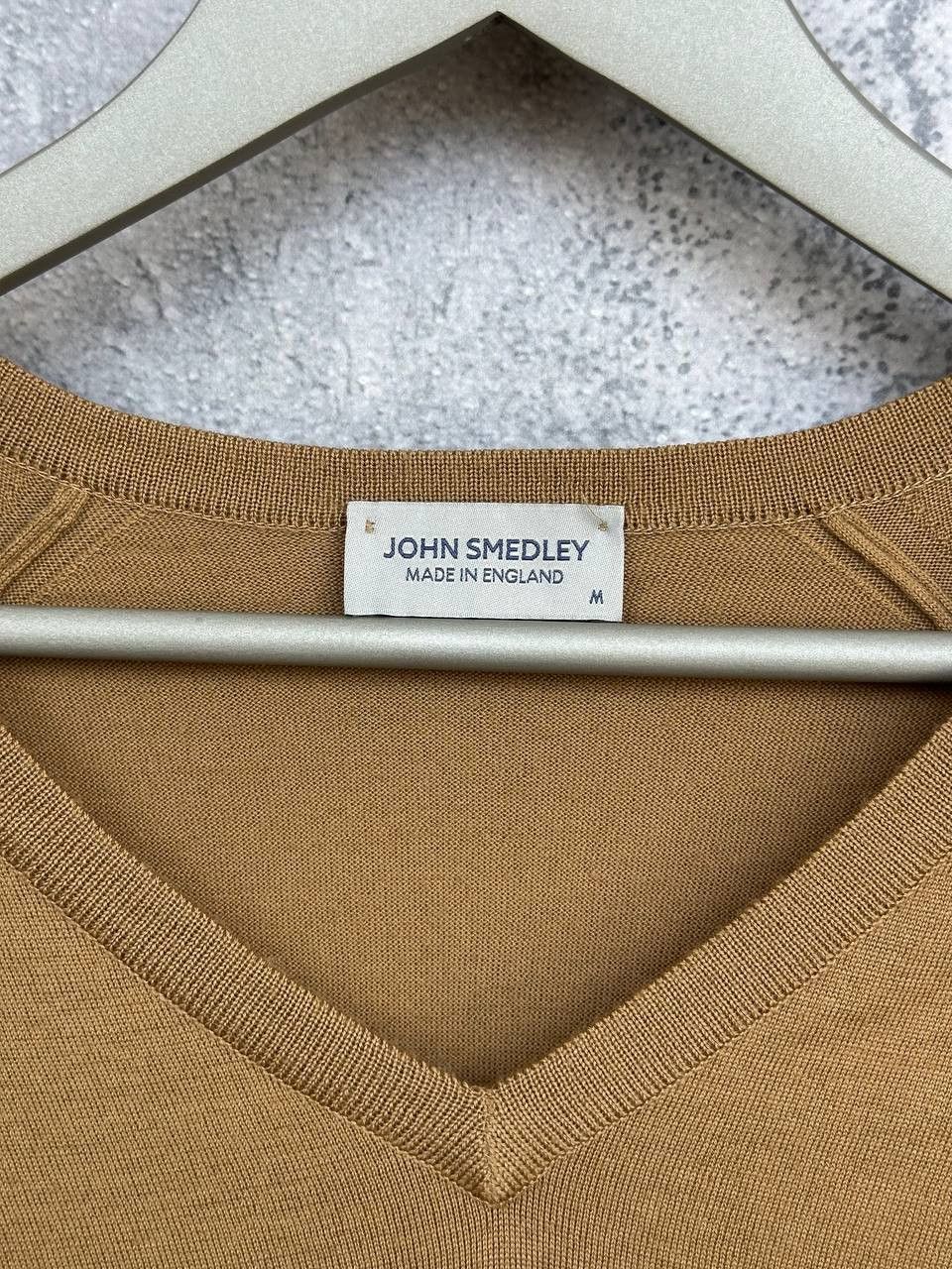 John Smedley John Smedley Camel Brown V-Neck Wool Sweater Made in England Size M / US 6-8 / IT 42-44 - 11 Thumbnail