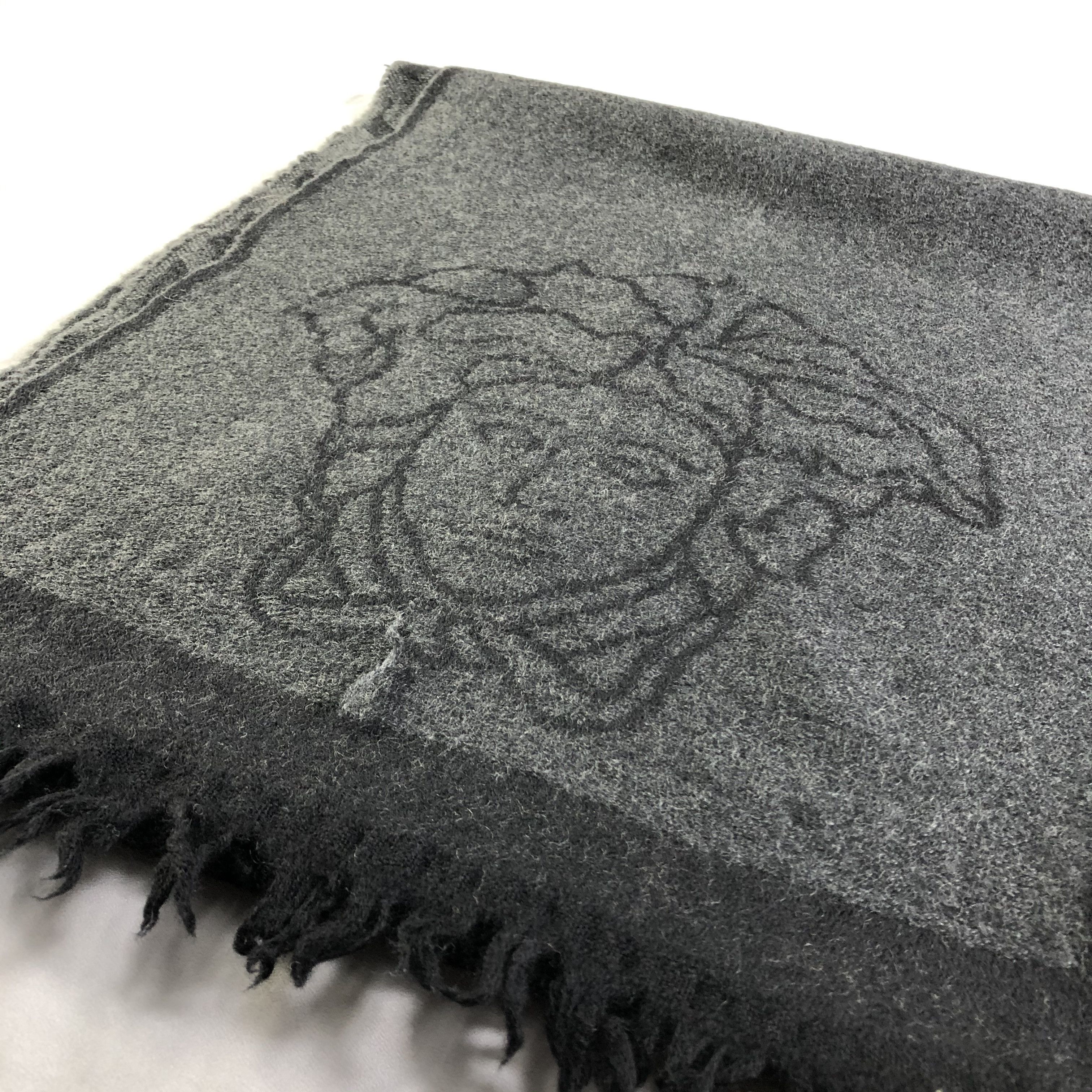 Versace Versace Medusa Head Houndstooth Scarf Muffler Neckwear V2394 Size ONE SIZE - 5 Thumbnail