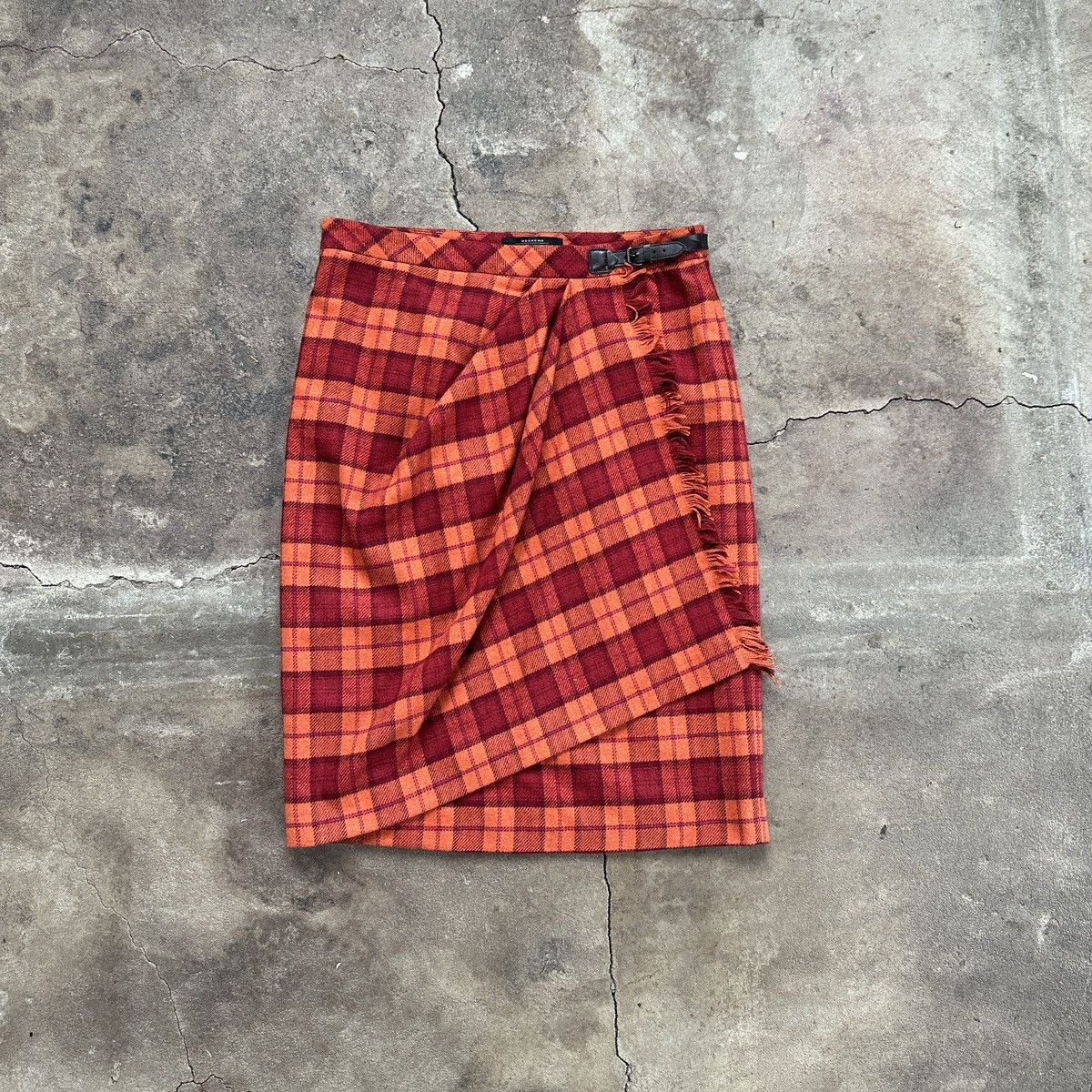 Max Mara × Weekend Max Mara Vintage Max Mara Weekend Lana Wool Plaid Skirt Size 32" / US 10 / IT 46 - 1 Thumbnail