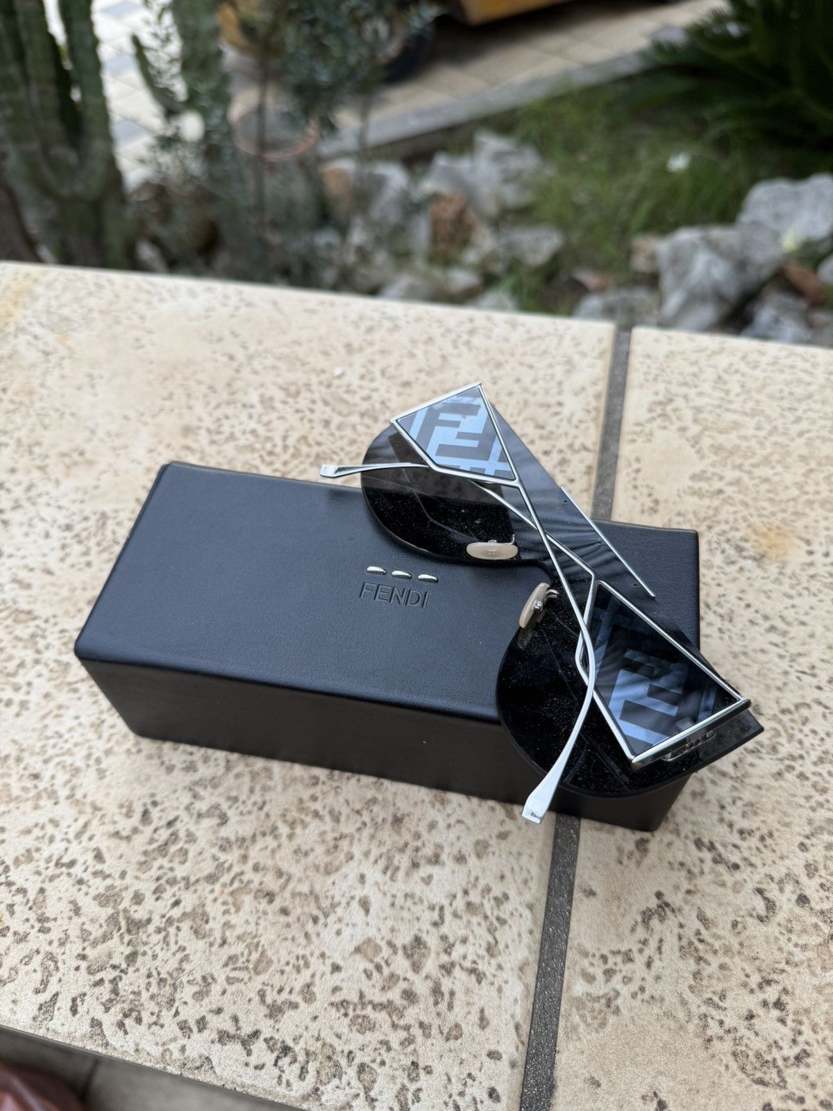 Fendi Fendi Sunglasses FF M0093/S Size ONE SIZE - 10 Thumbnail