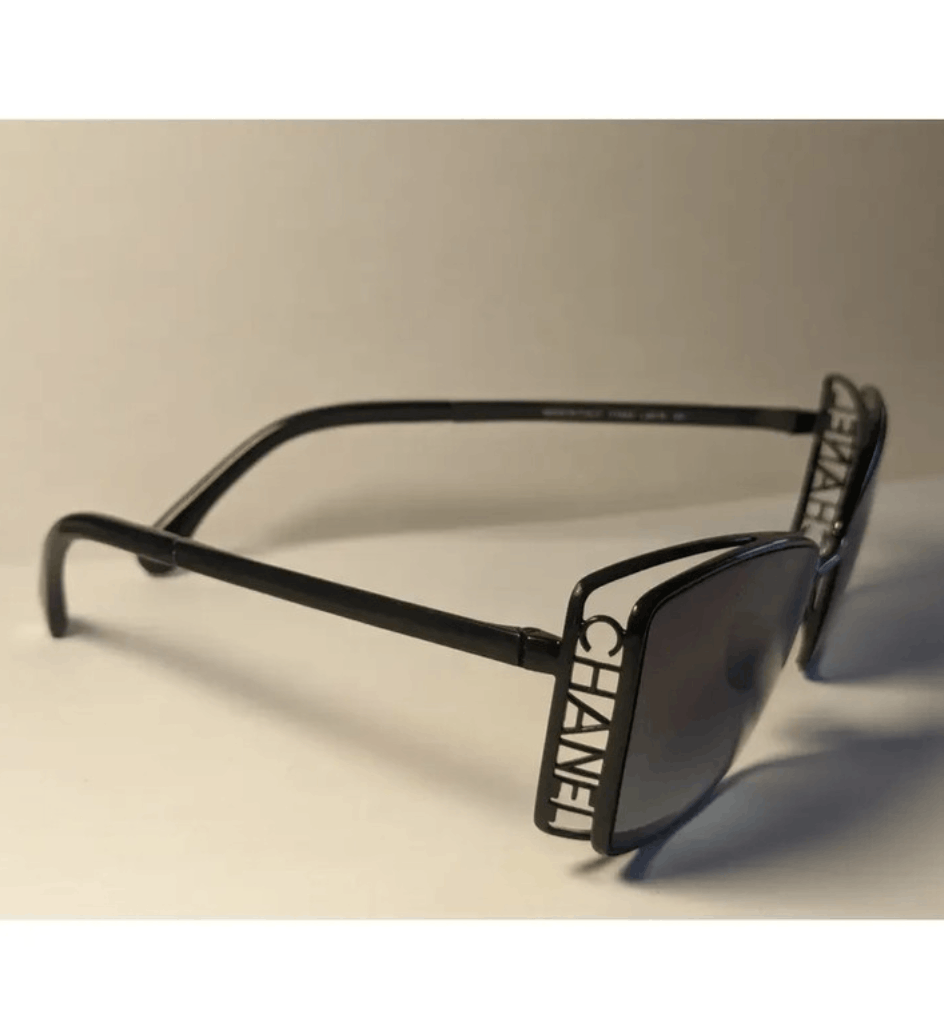 Chanel × Vintage CHANEL SUNGLASSES CC LOGO ICONIC 4017 Mask RI861 Size ONE SIZE - 1 Thumbnail