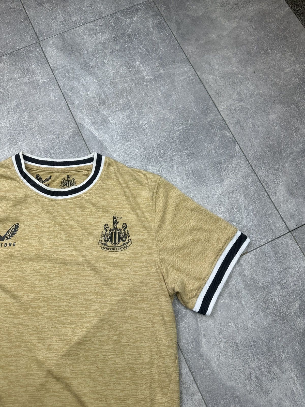 Vintage Castore New Castle Vintage Soccer Jersey Size US S / EU 44-46 / 1 - 3 Thumbnail