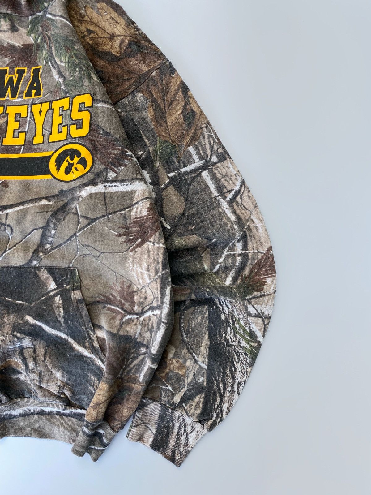 Russell Athletic Realtree Camo IOWA Russell Outdoors Boxy Hoodie Size US M / EU 48-50 / 2 - 2 Thumbnail