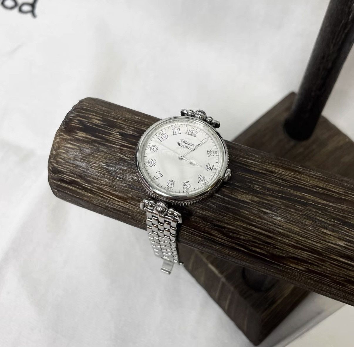 Vivienne Westwood Vivienne Westwood Orb White Dial Watch Size ONE SIZE - 1 Thumbnail