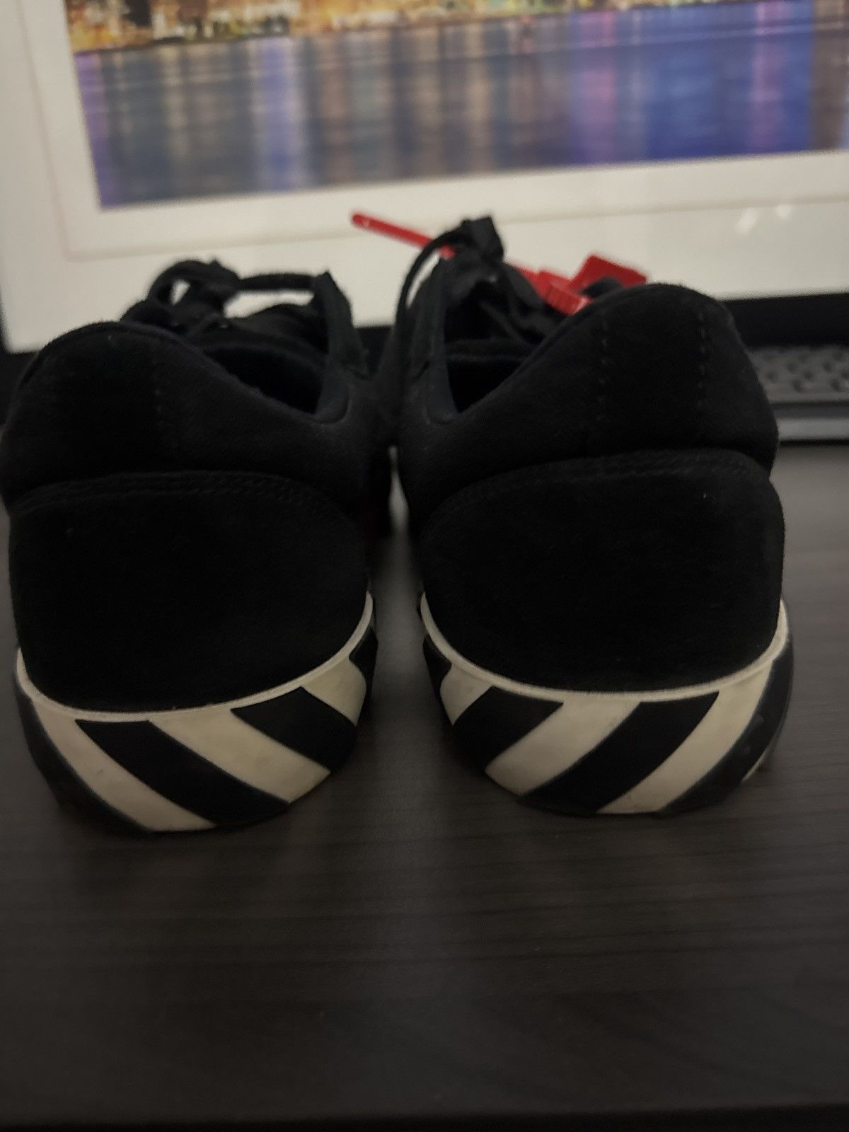 Off white Vulcan low top
