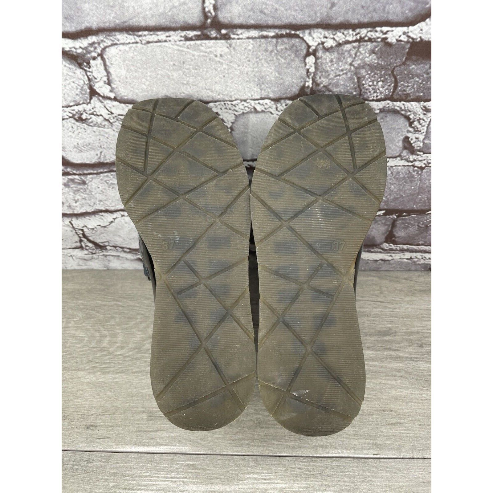 Other Musette Pewter Metallic Patent Leather Kiltie Wedge Shoes Wo Size US 7 / IT 37 - 8 Thumbnail