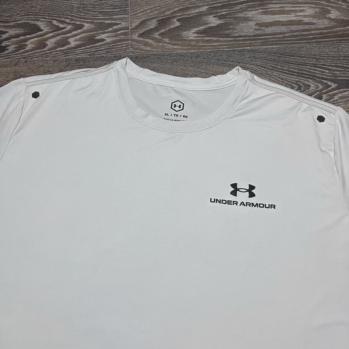 Under Armour UNDER ARMOUR UA Rush Energy Reflective Details T-shirt Men’s Size US XL / EU 56 / 4 - 5 Thumbnail