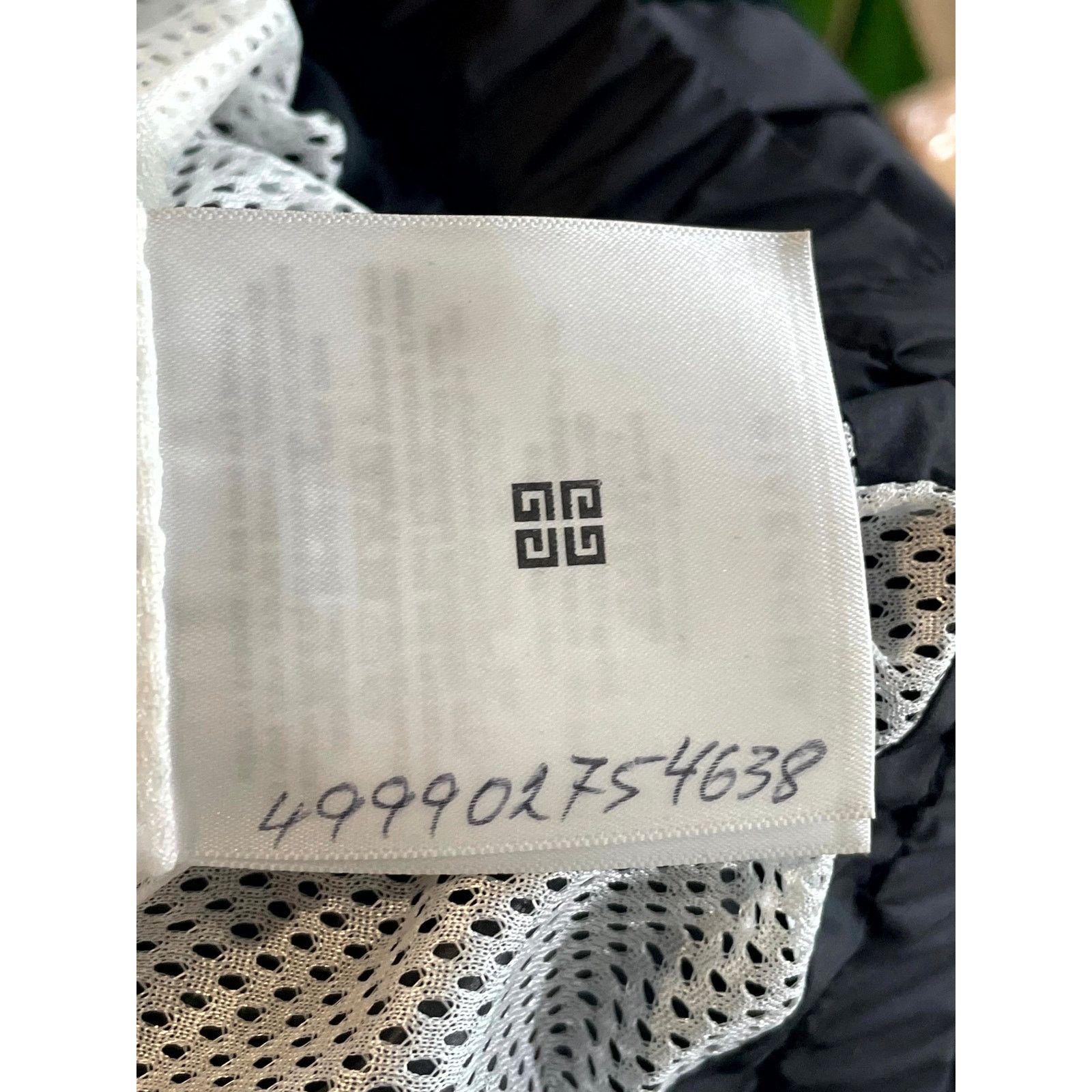 Givenchy Givenchy Nylon Windbreaker Small Logo Black Track Jacket Size US L / EU 52-54 / 3 - 6 Thumbnail