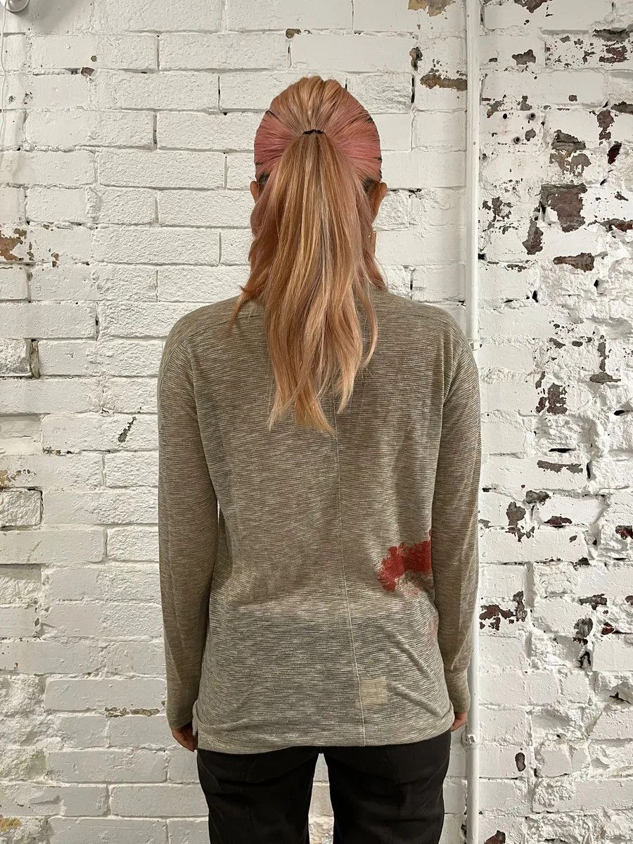 Marithe + Francois Girbaud 1990s Marithé + François Girbaud Beige V-Neck Longsleeve T-Shirt Size M / US 6-8 / IT 42-44 - 2 Thumbnail