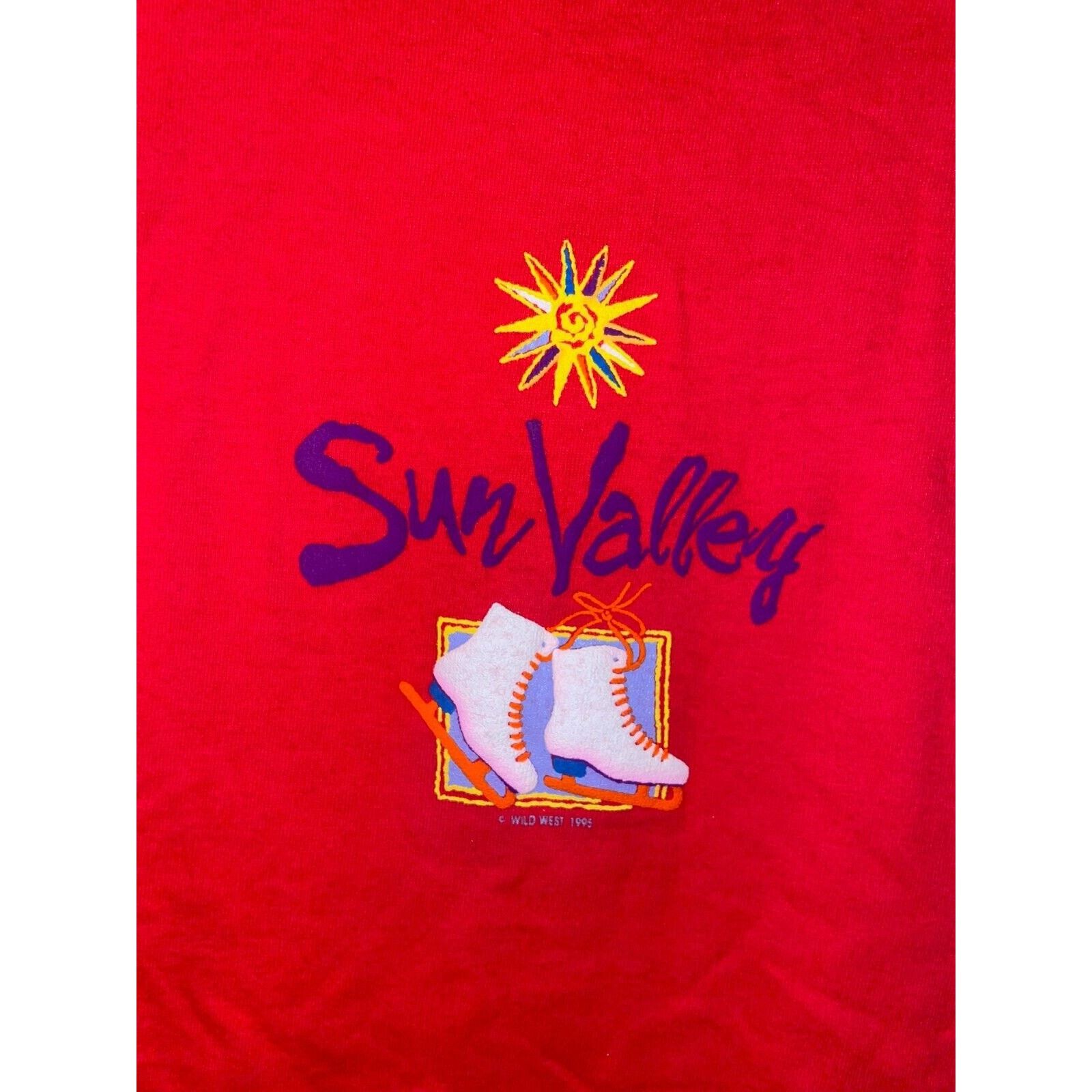 Vintage Vintage Ice Skate Shirt Sun Valley Red Tee VTG 1990s 90s L Size US L / EU 52-54 / 3 - 2 Thumbnail