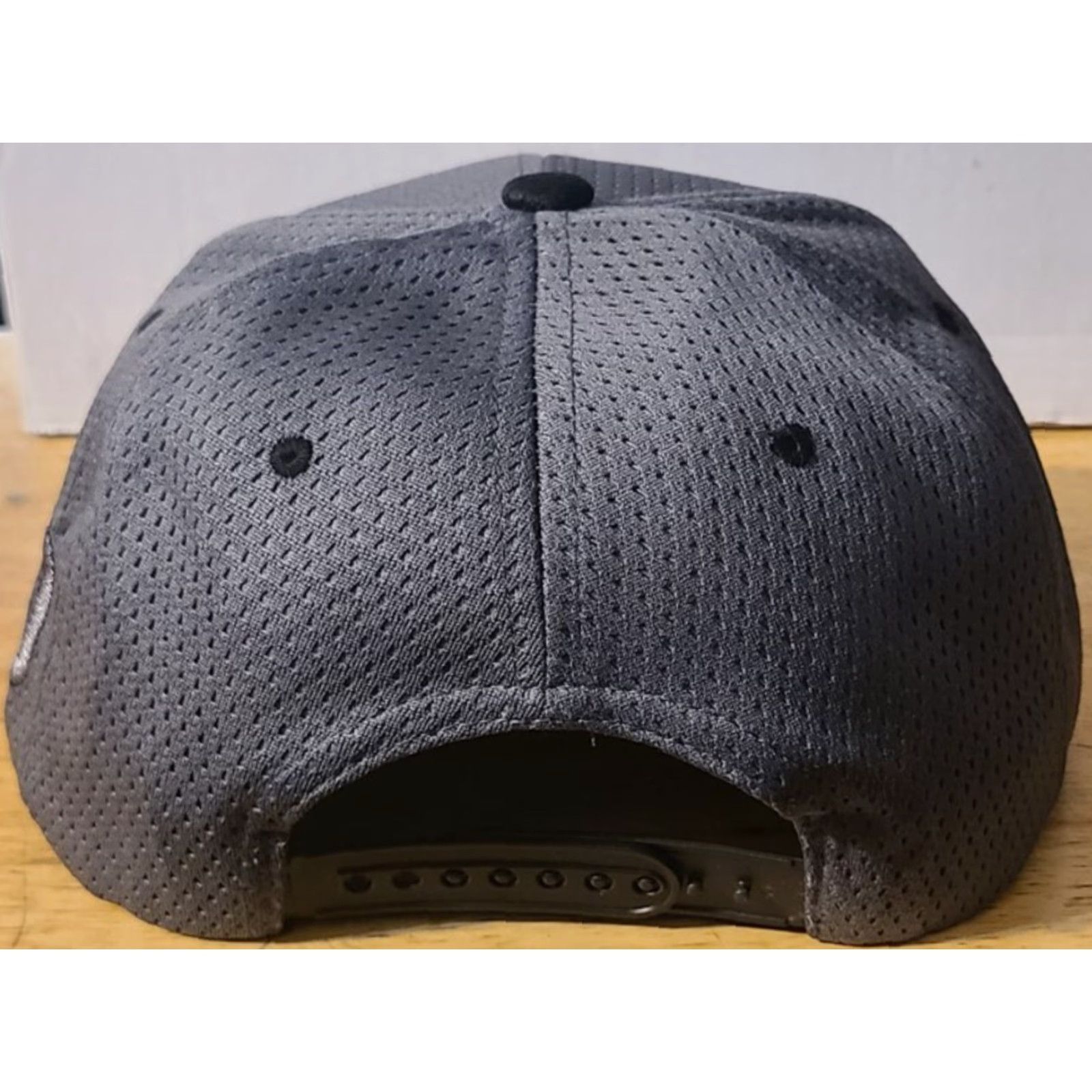 Brandblack MARIJUANA LEAF 420 LIGHT UP YOUR LIFE SNAPBACK BASEBALL CAP GRAY AND BLACK Size ONE SIZE - 3 Thumbnail