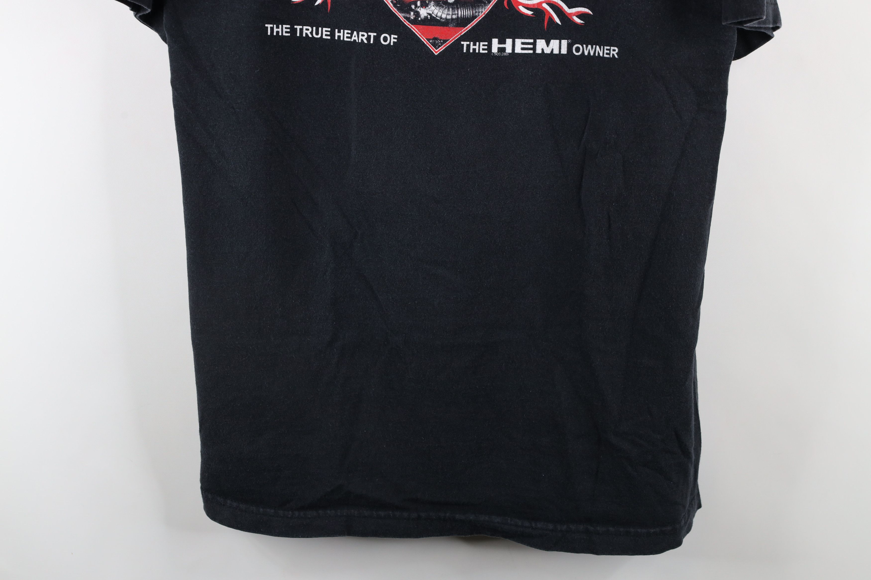 Vintage Vintage Y2K Hemi Heart Tribal Short Sleeve T-Shirt Black Size US L / EU 52-54 / 3 - 3 Thumbnail