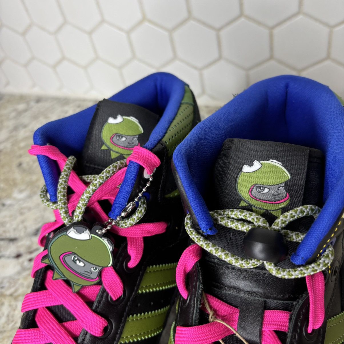 Adidas × Hebru Brantley Size 11-adidas Forum Mid RTHebru Brantley Frogboy NEW Size US 11 / EU 44 - 4 Thumbnail