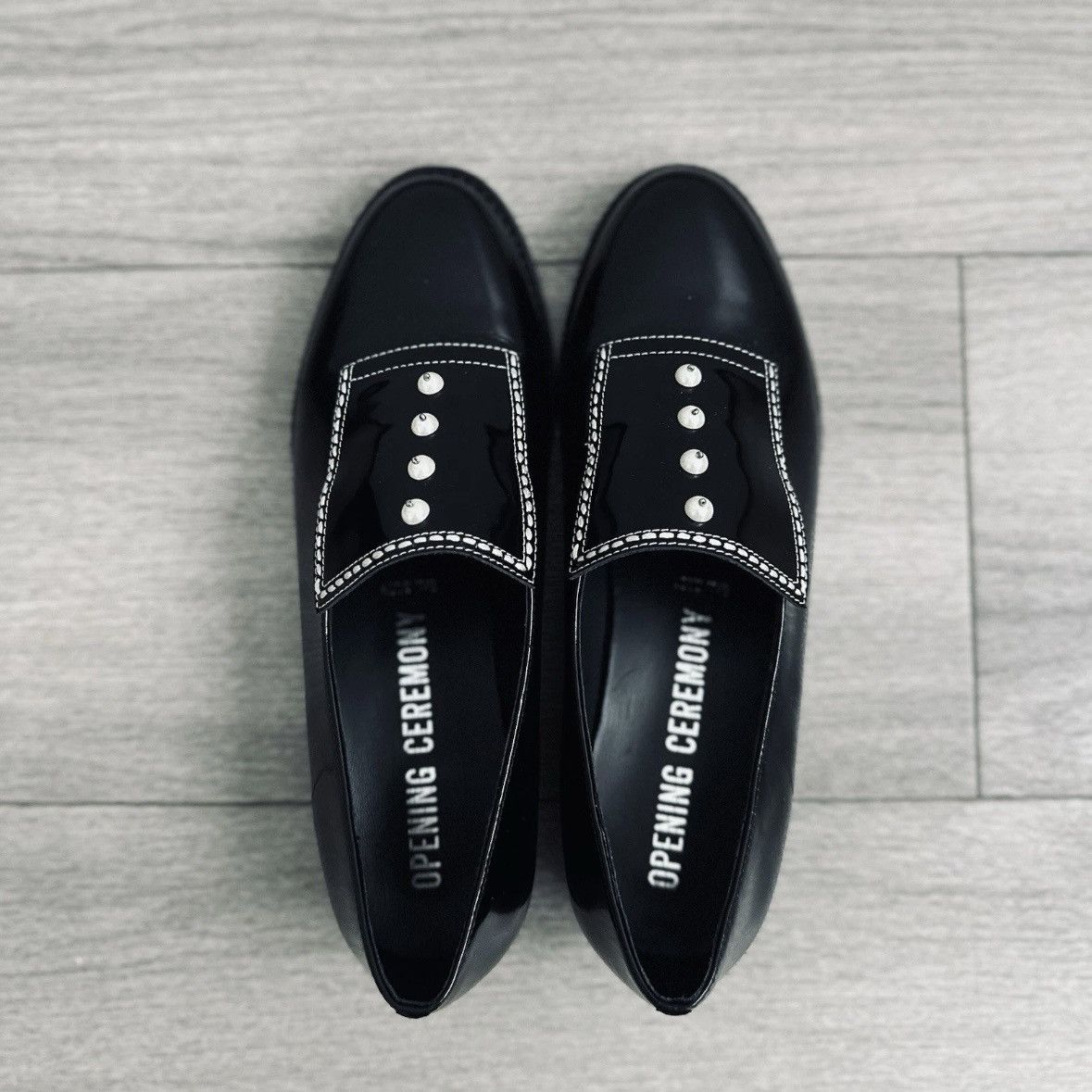Opening Ceremony Opening Ceremony Leah Leather Faux Pearl Embellished Loafers Size US 6.5 / IT 36.5 - 9 Thumbnail