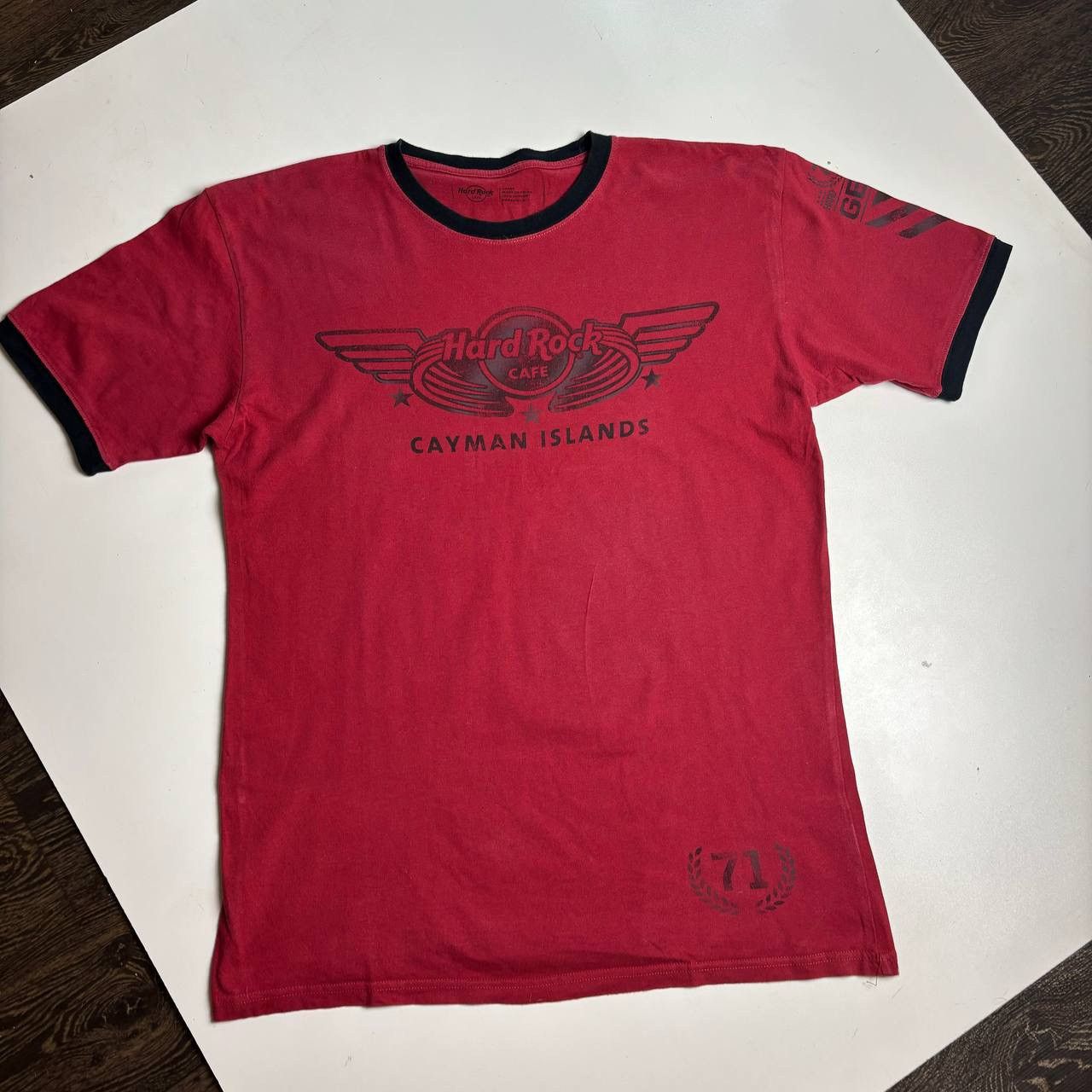 Hard Rock Cafe Hard Rock Cafe Cayman Islands T-shirt Size:L Size US L / EU 52-54 / 3 - 1 Thumbnail