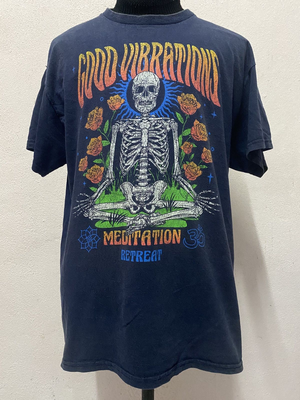 Other Good Vibration Meditation Retreat Shirt Size US L / EU 52-54 / 3 - 1 Thumbnail