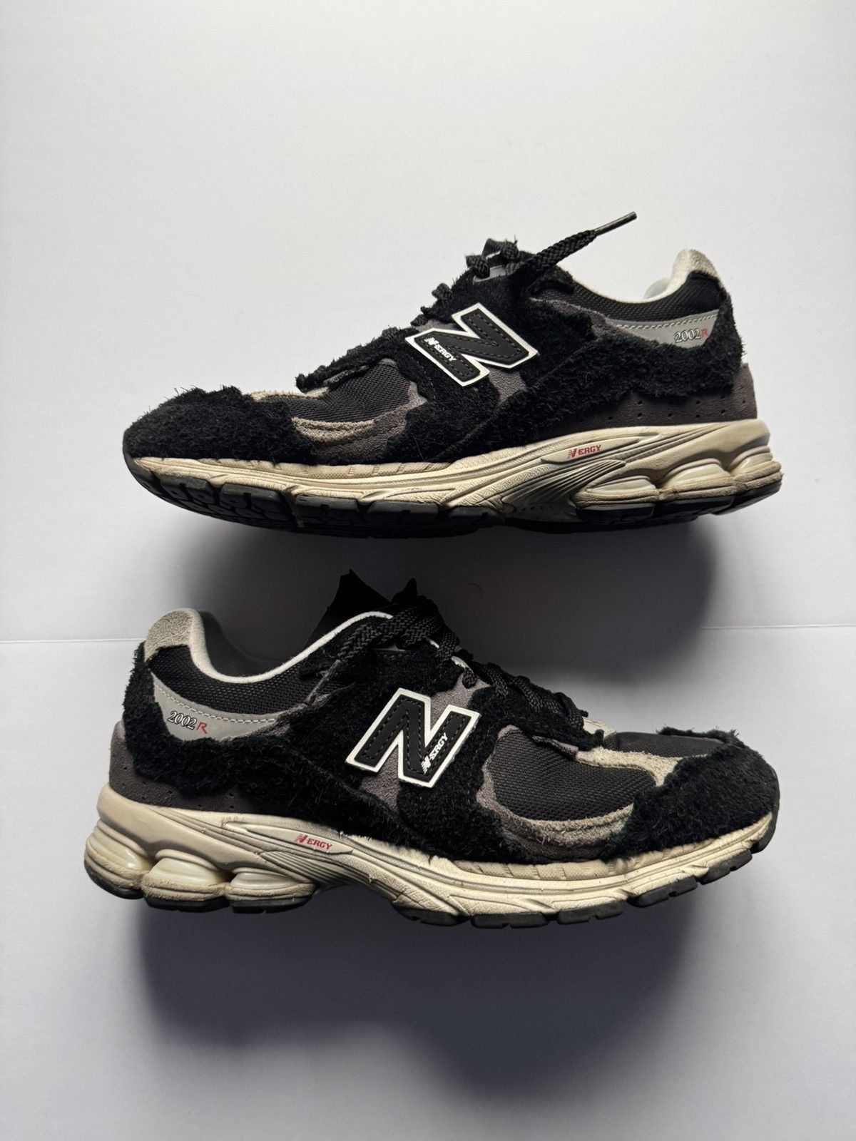 New Balance 2002r new balance Size US 8.5 / EU 41-42 - 1 Thumbnail