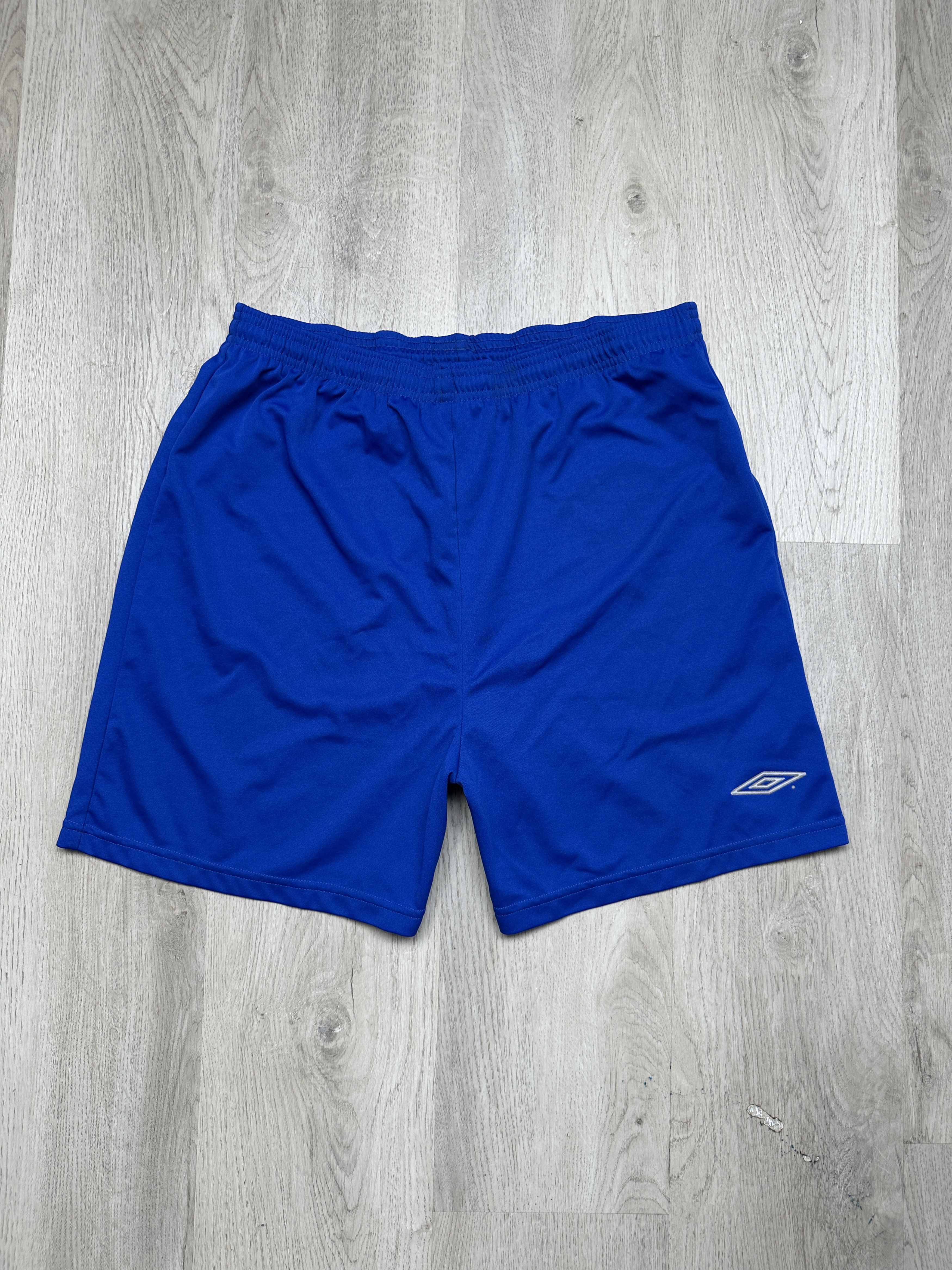 Umbro Umbro Vintage Mens Shorts Size US 34 / EU 50 - 1 Thumbnail