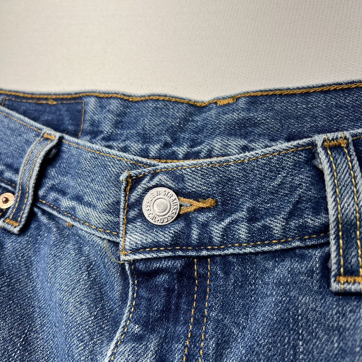 Levi's × Vintage VTG Levis 505 Jeans Blue Regular Fit Straight Denim Faded Size US 36 / EU 52 - 8 Thumbnail