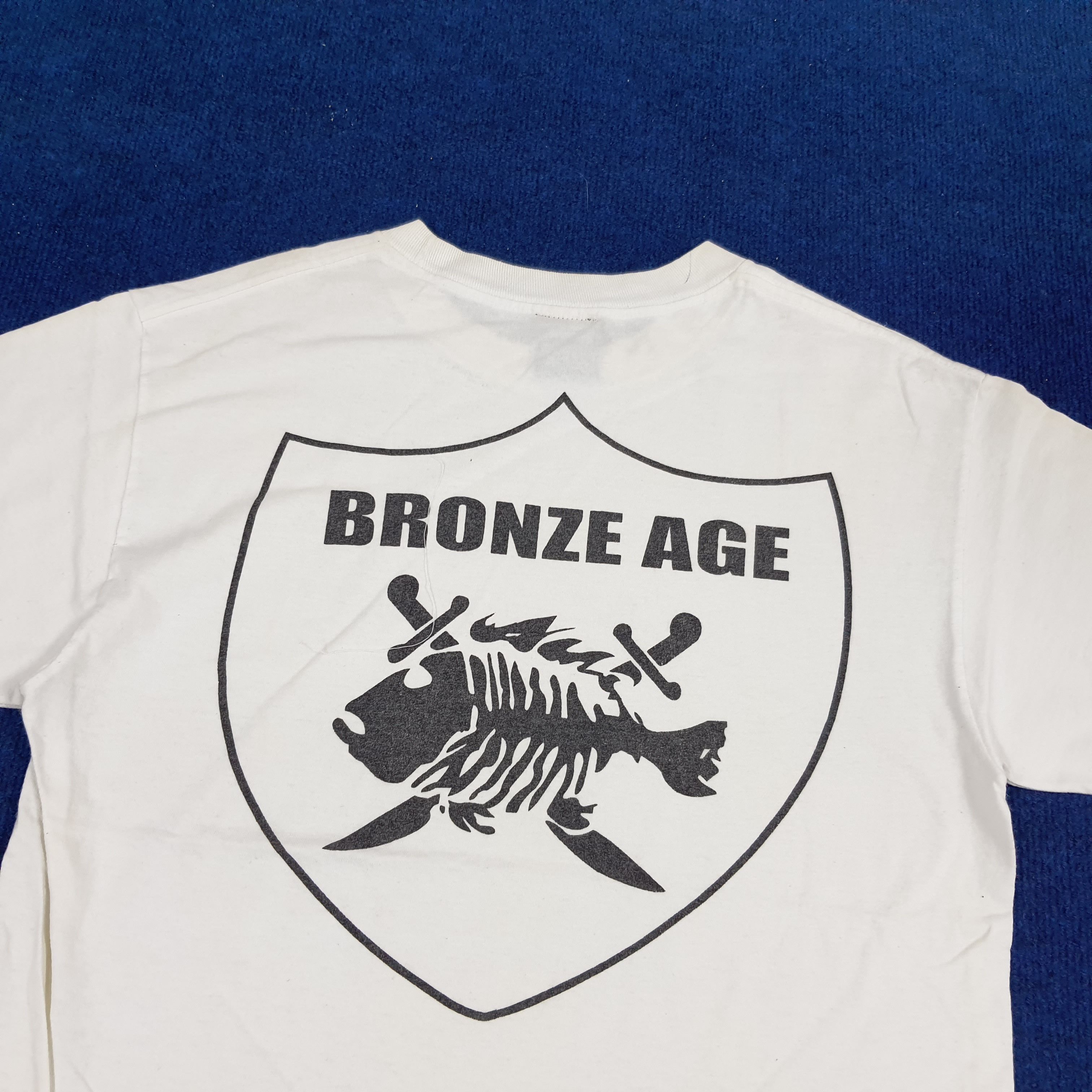 Vintage Vintage Bronze Age Surfing Style Tshirt Size US M / EU 48-50 / 2 - 2 Thumbnail