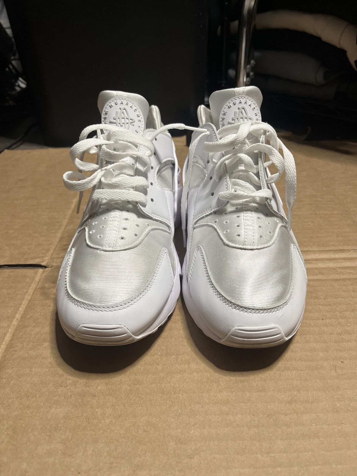 Nike Nike Air Huarache Size US 10.5 / EU 43-44 - 2 Thumbnail