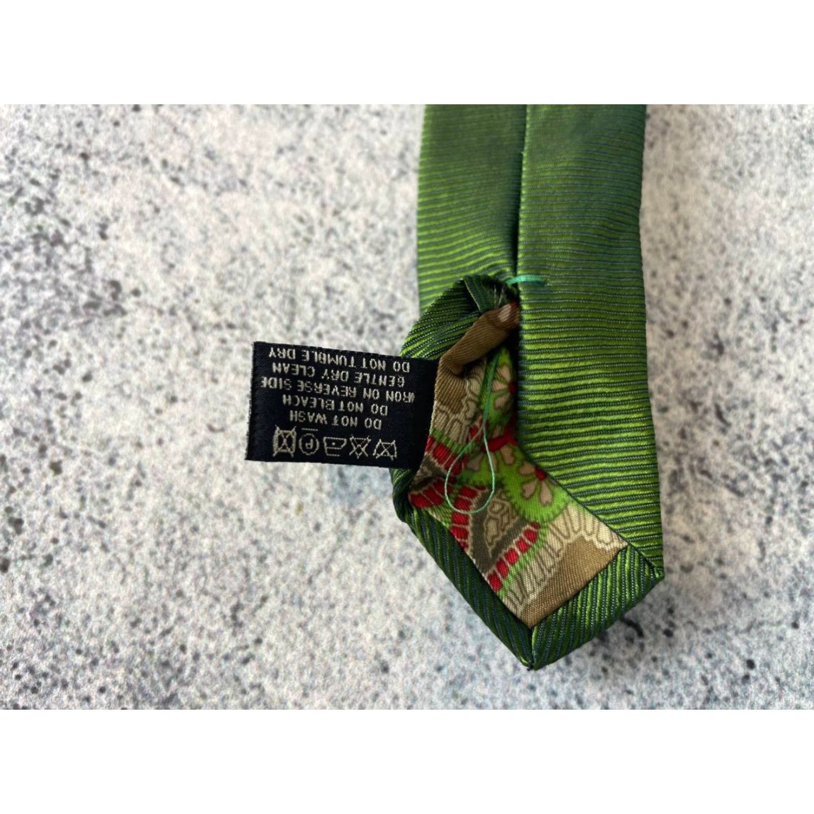 Etro Etro Milano Mens Tie Green Silk Adjustable Necktie Designer Milano Casual Necktie Mens Green Silk Etro Milano Tie Adjustable Classic Modern Size ONE SIZE - 6 Thumbnail