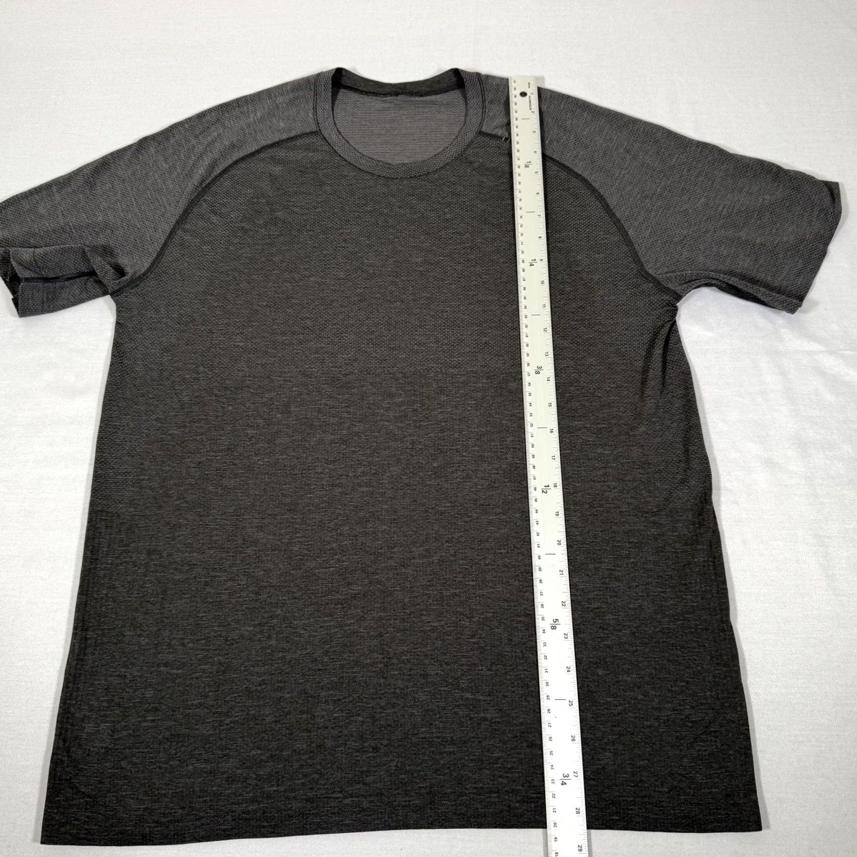 Lululemon Lululemon Shirt Mens Large Gray Metal Vent Tech Seamless Running Tee Performance Size US L / EU 52-54 / 3 - 5 Thumbnail
