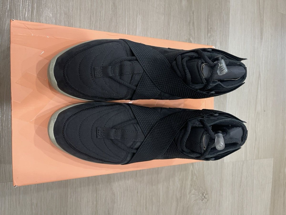 Fear of God × Nike Nike x Fear of God Raid Size US 9 / EU 42 - 3 Thumbnail