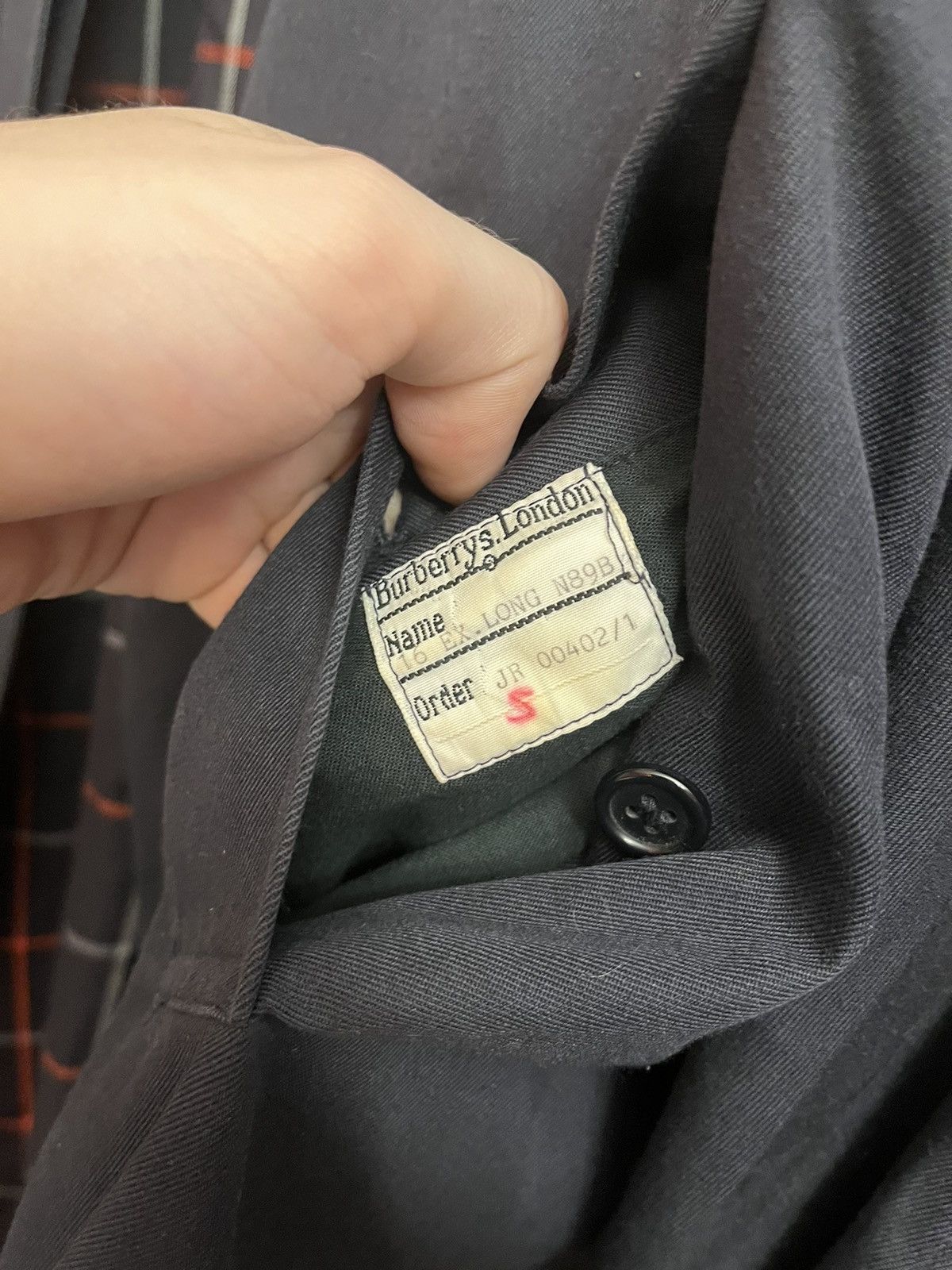 Burberry Vintage burberry coat Size US L / EU 52-54 / 3 - 8 Thumbnail