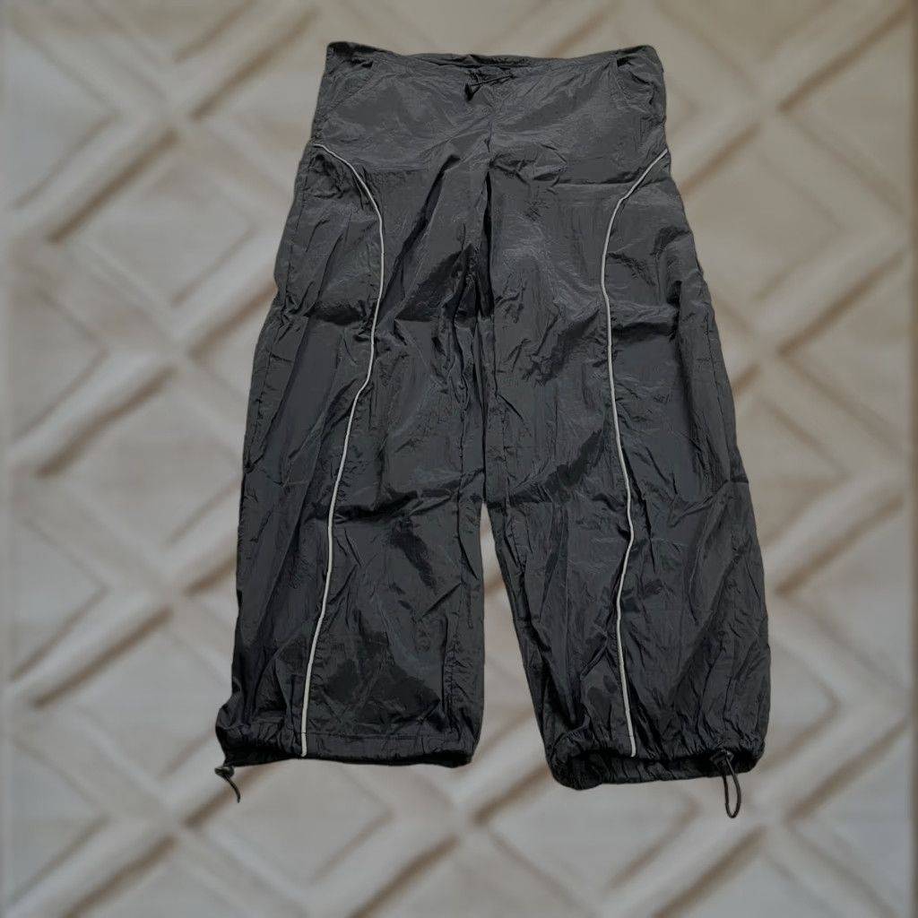 Shein VINTAGE Shein Icon Windbreaker Track Pants Womens M Black Straight Active 38x30 NWT Size 32" / US 10 / IT 46 - 1 Thumbnail