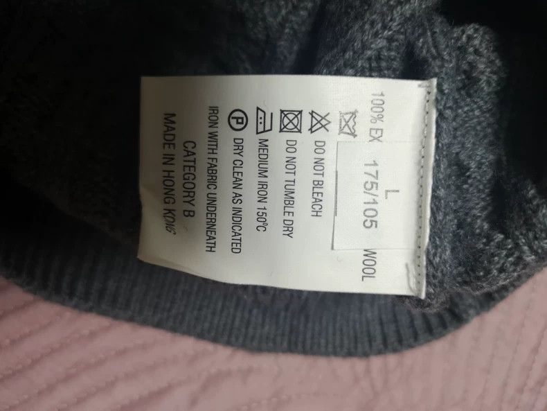 Other Givenchy Men's cardigan, size 175/105 Size US L / EU 52-54 / 3 - 6 Thumbnail