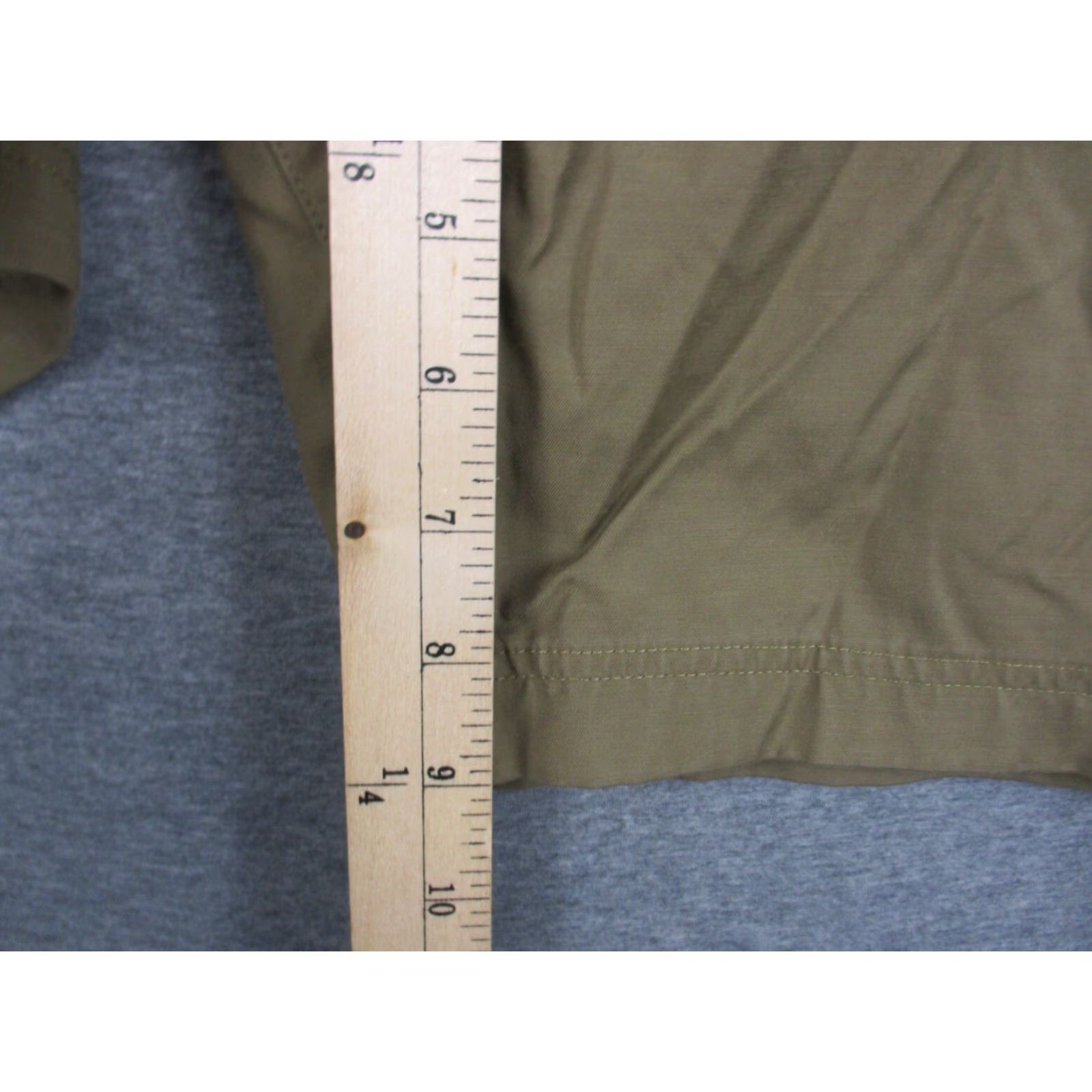 Lululemon Lululemon ABC Shorts Men’s 30 Brown Space Athletic 4 way stretch Pockets Drawstring See Tag See Picture Of Tag Size US 30 / EU 46 - 5 Thumbnail