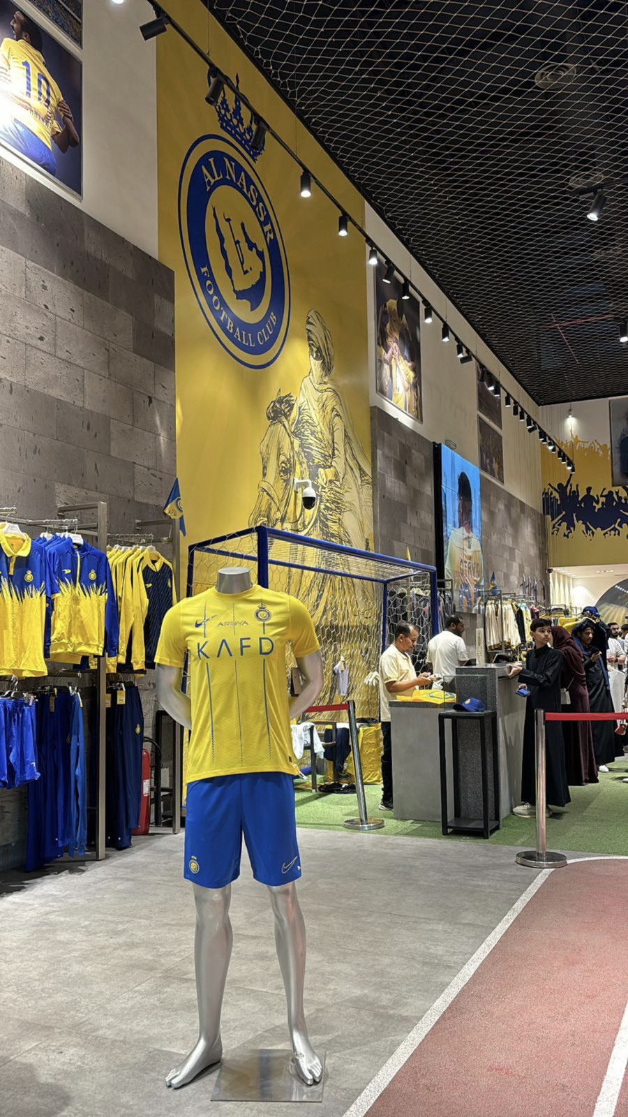 Nike AL Nassr 23/24 3rd away shirt #7 Ronaldo (Bnwt) Size US L / EU 52-54 / 3 - 13 Thumbnail