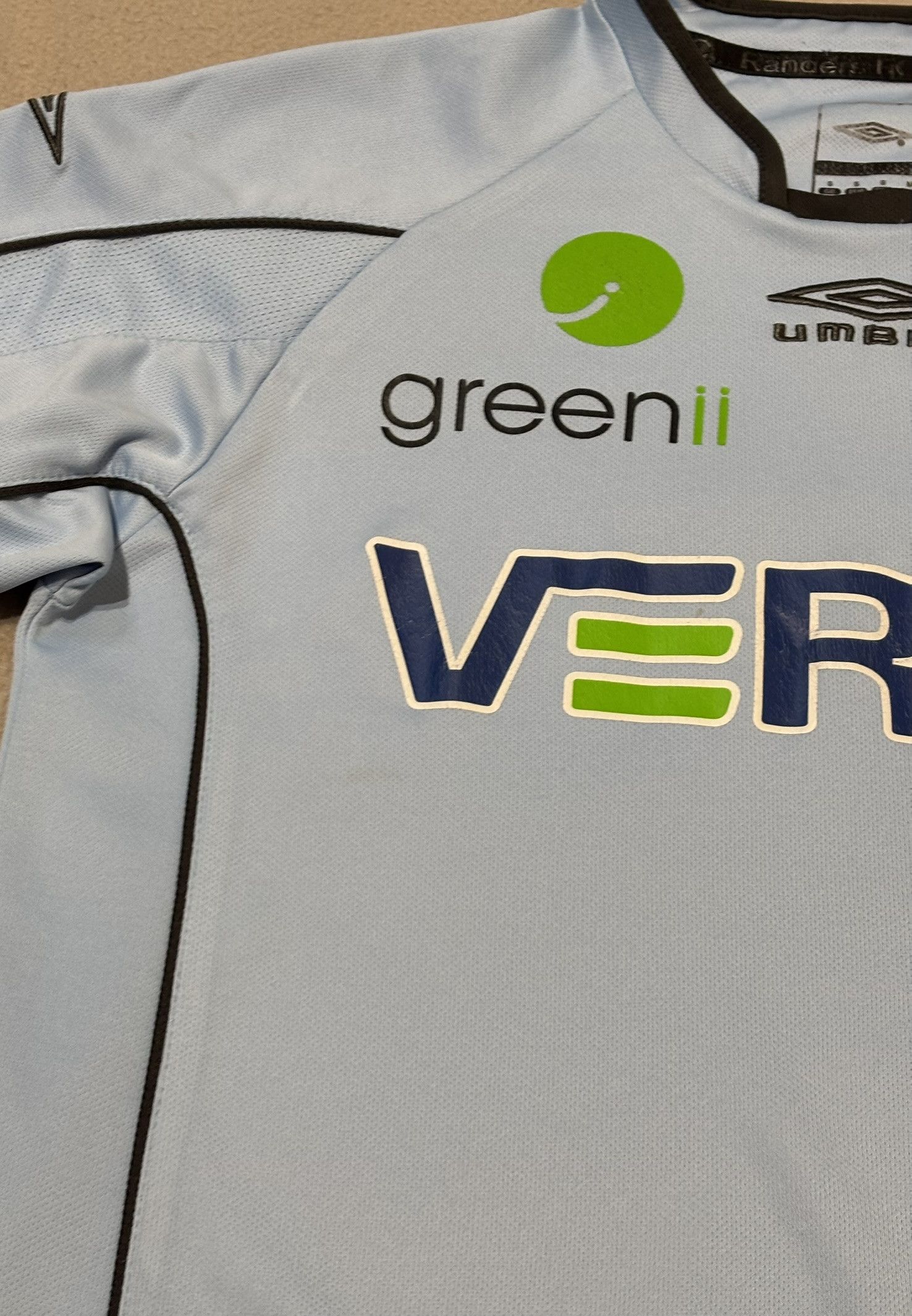 Umbro Randers FC 2009/2010 Umbro Football Jersey Size S Size US S / EU 44-46 / 1 - 10 Thumbnail