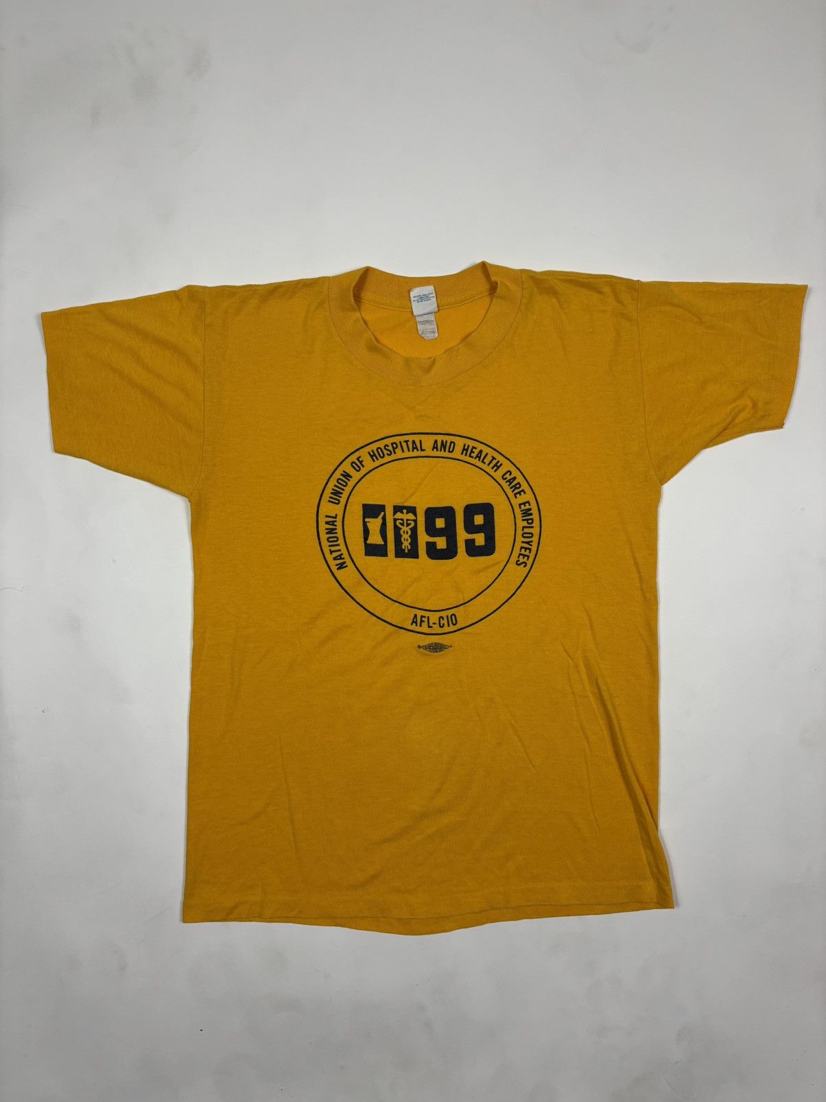 Vintage 1970s True Vintage Hospital Shirt” – Yellow – Size M/L Size US M / EU 48-50 / 2 - 1 Thumbnail