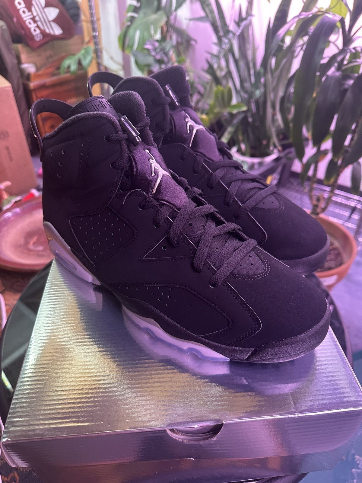 Jordan Brand Air Jordan 6 Retro “Chrome” Size US 13 / EU 46 - 1 Thumbnail